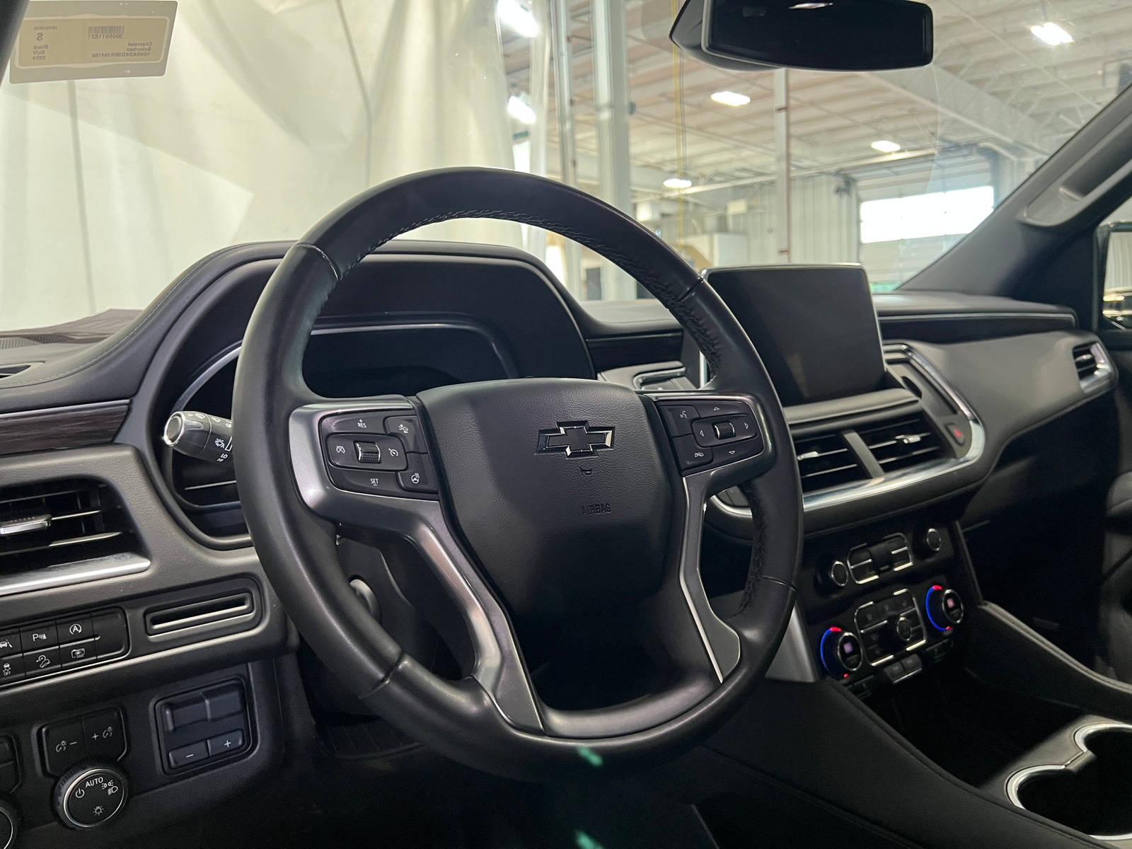 Thumbnail: 2024 Chevrolet Suburban - 4
