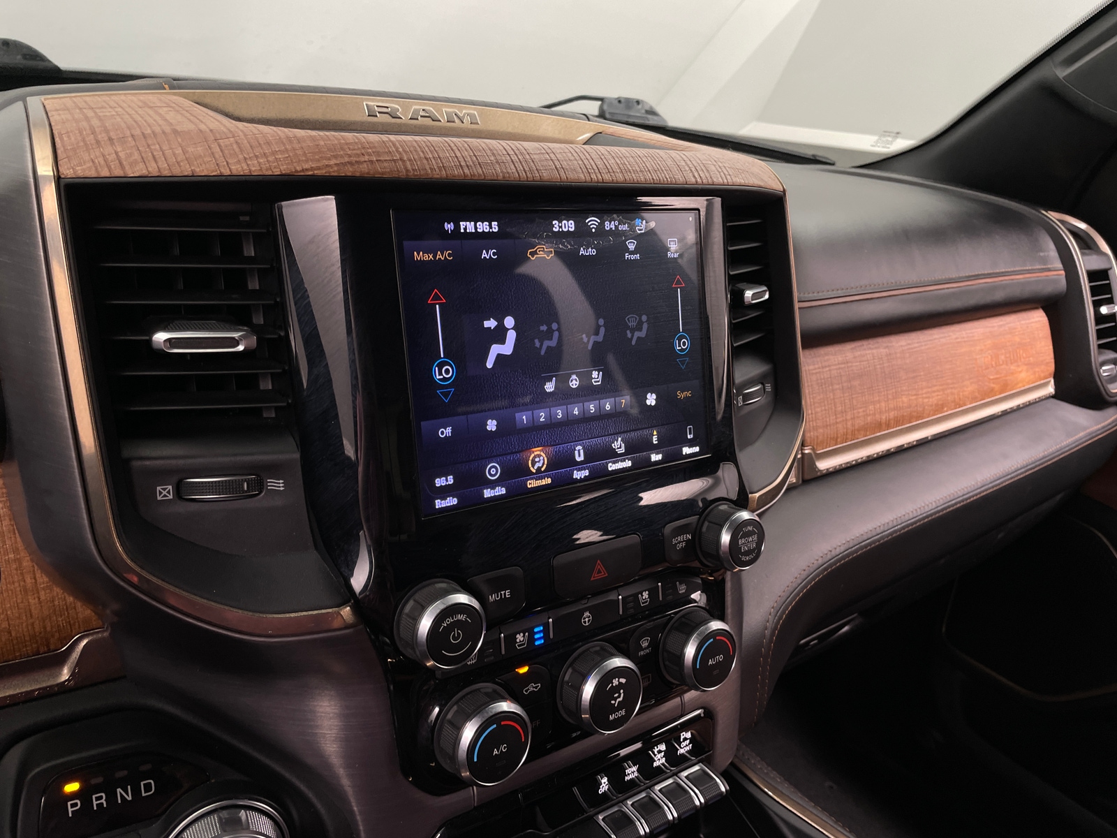Thumbnail: 2019 RAM 1500 - 3