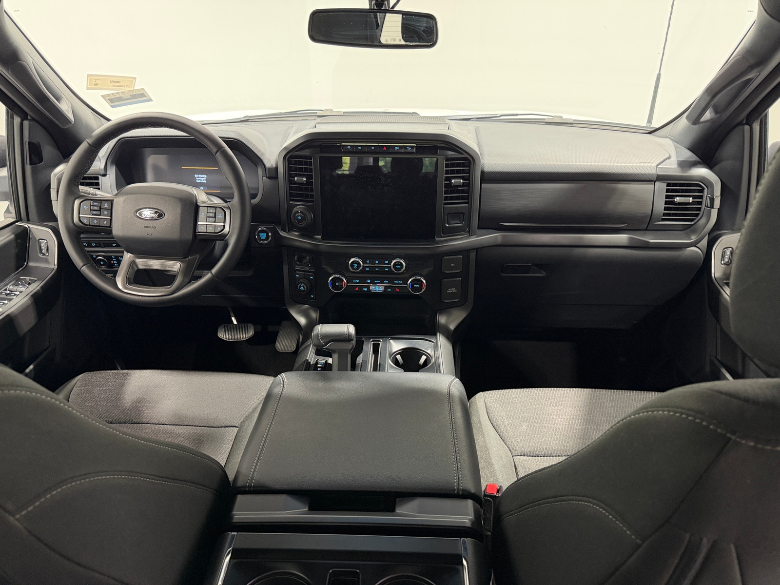 Thumbnail: 2024 Ford Econoline - 3