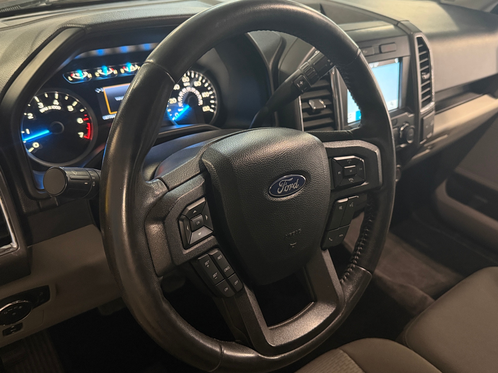 Thumbnail: 2017 Ford Econoline - 5