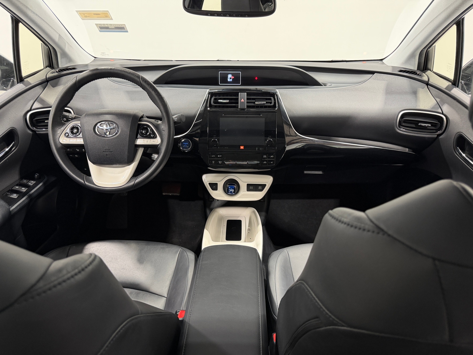 Thumbnail: 2016 Toyota Prius - 2