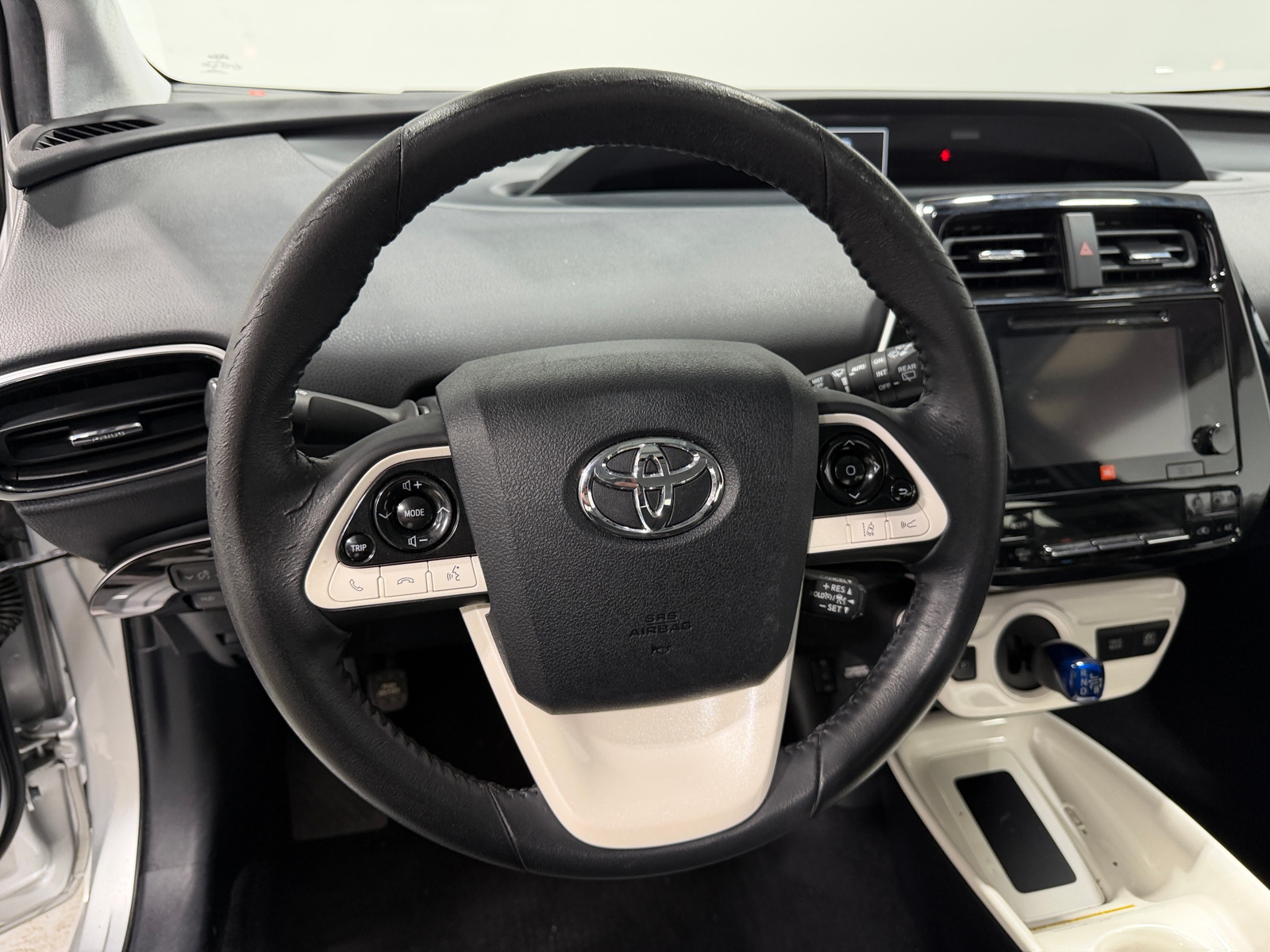 Thumbnail: 2016 Toyota Prius - 4