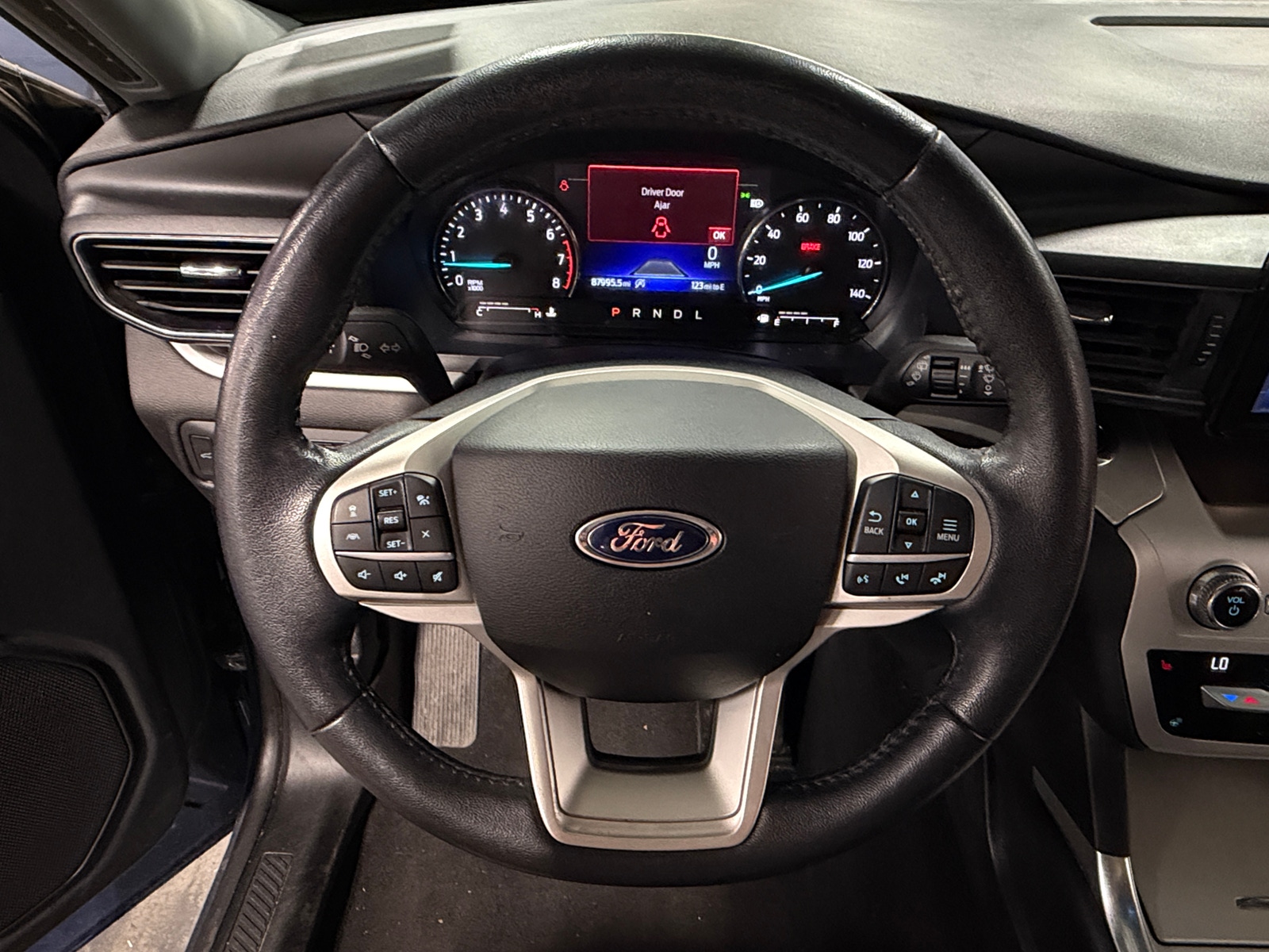 Thumbnail: 2021 Ford Explorer - 4