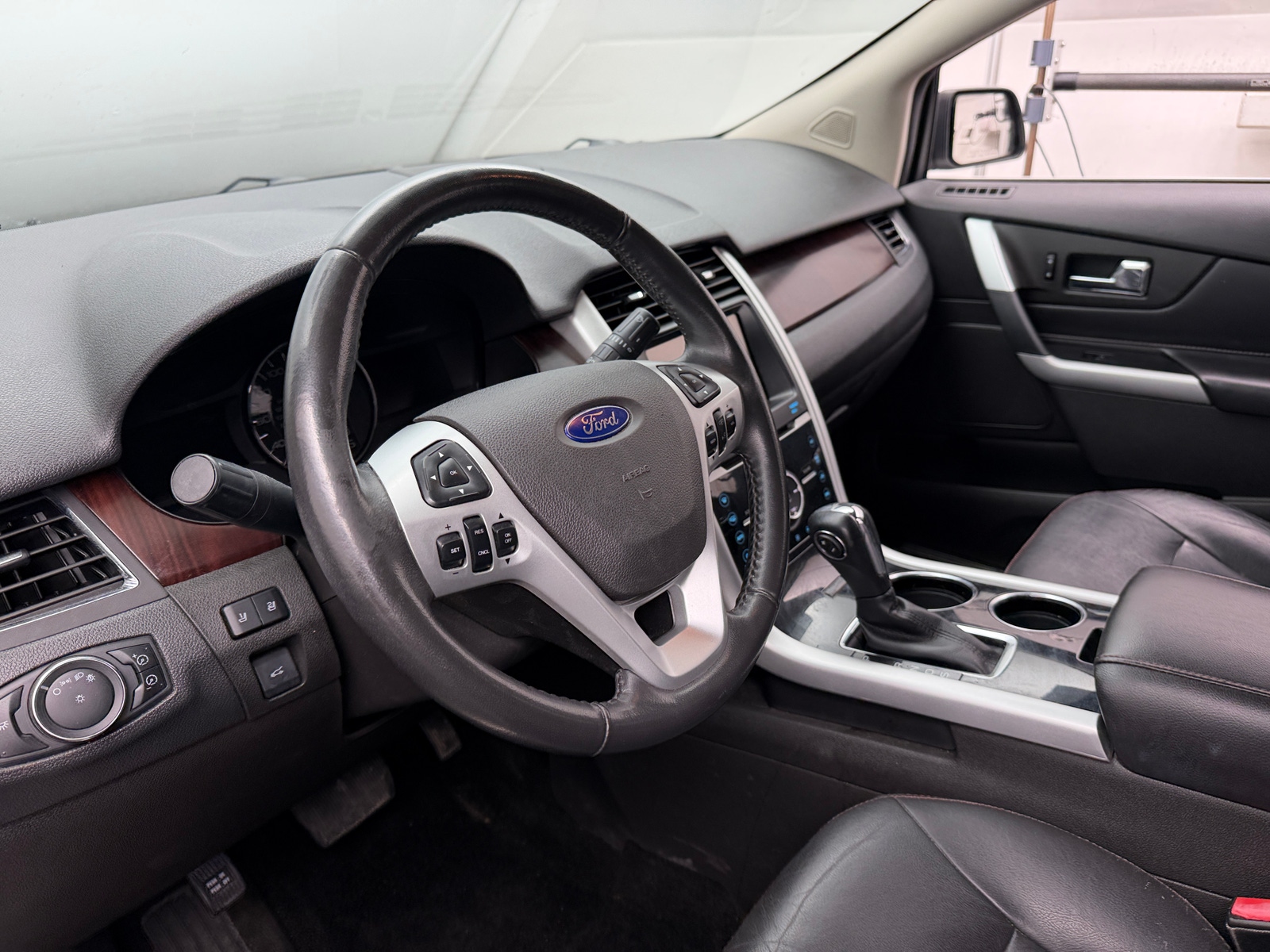 Thumbnail: 2013 Ford Edge - 4