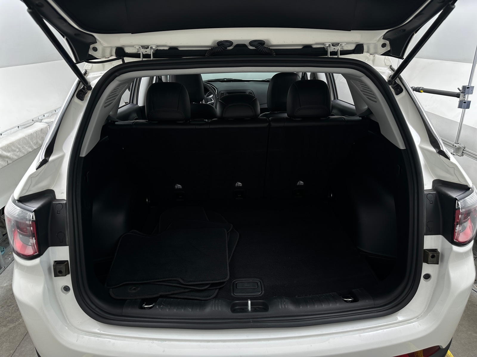 Thumbnail: 2021 Jeep Compass - 7