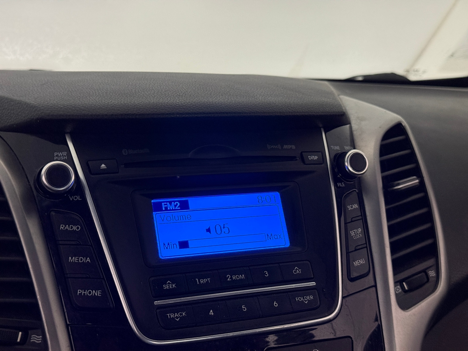 Thumbnail: 2016 Hyundai Elantra - 4