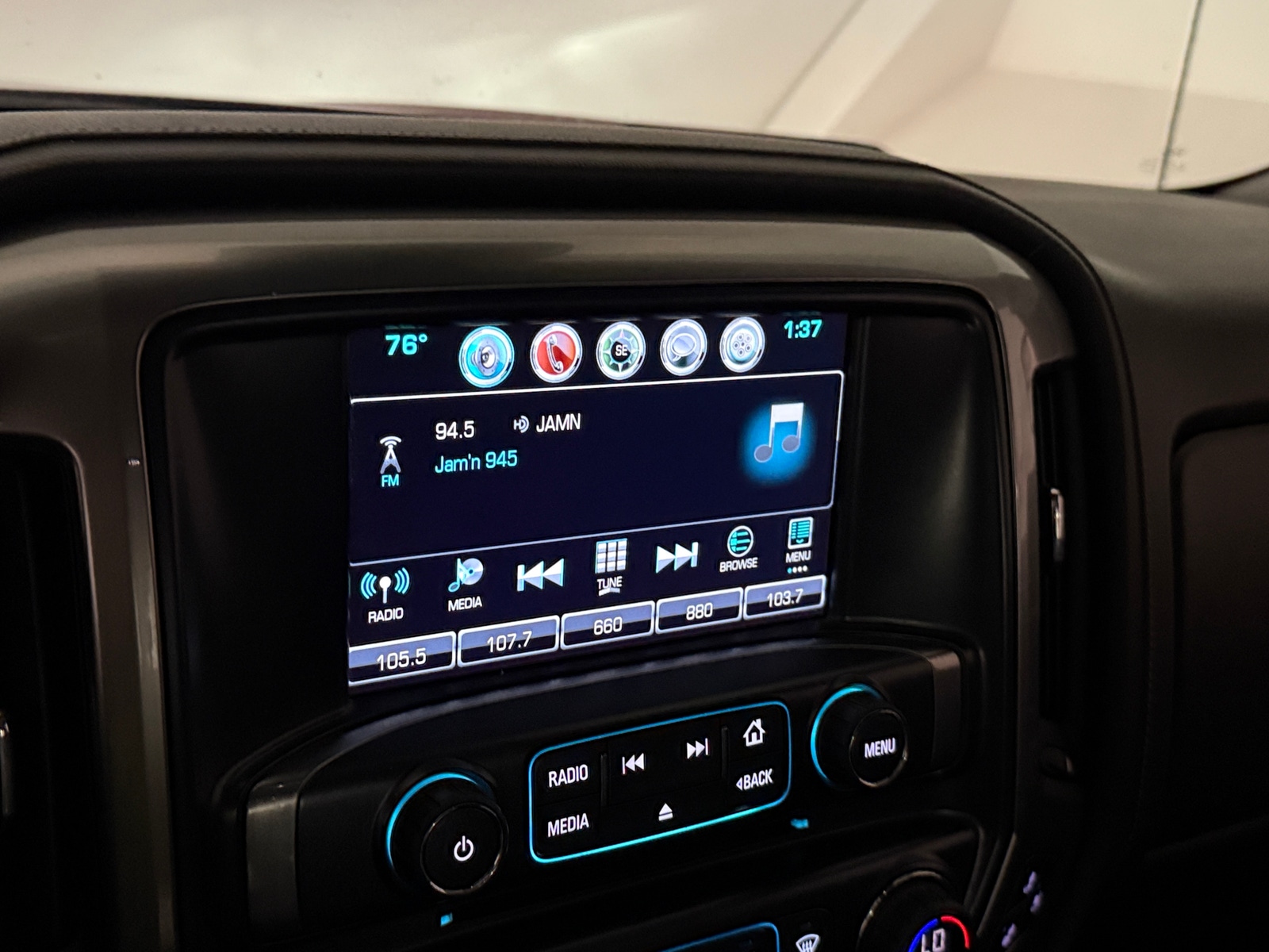 Thumbnail: 2018 Chevrolet Silverado 1500 - 3