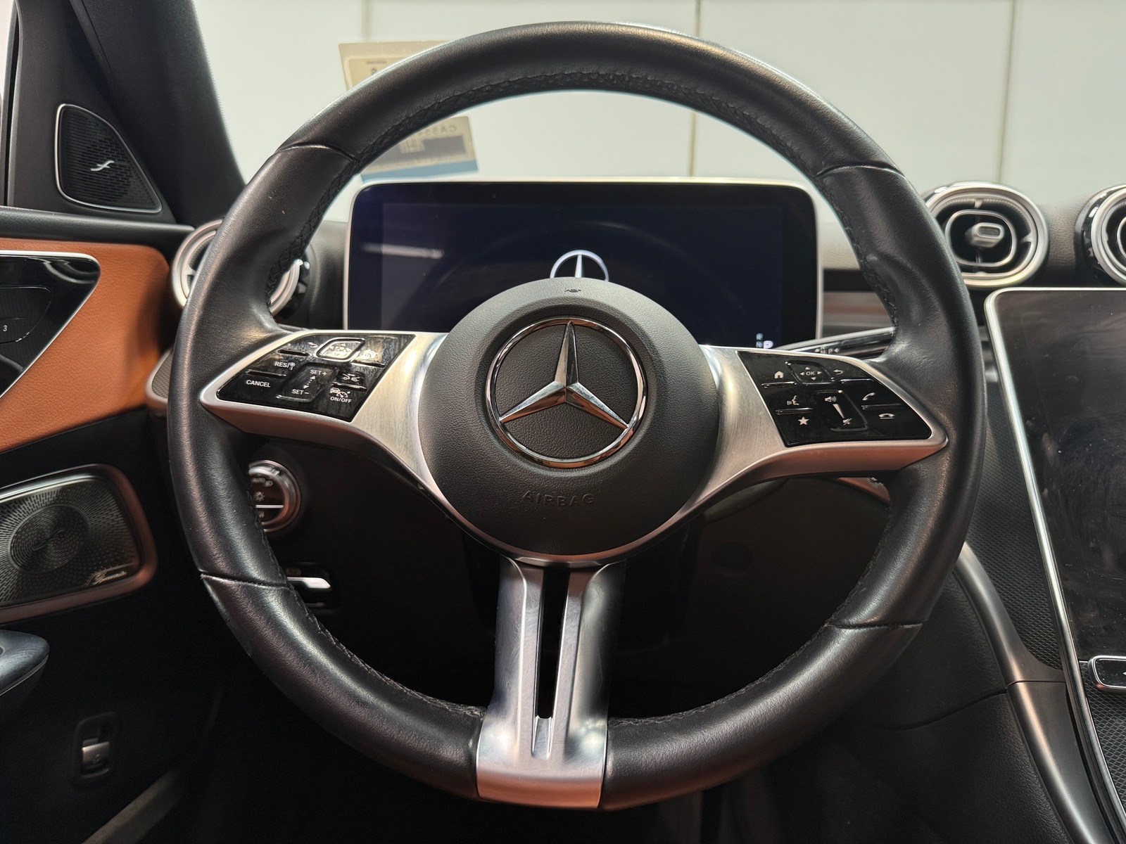 Thumbnail: 2023 Mercedes-Benz C-Class - 4