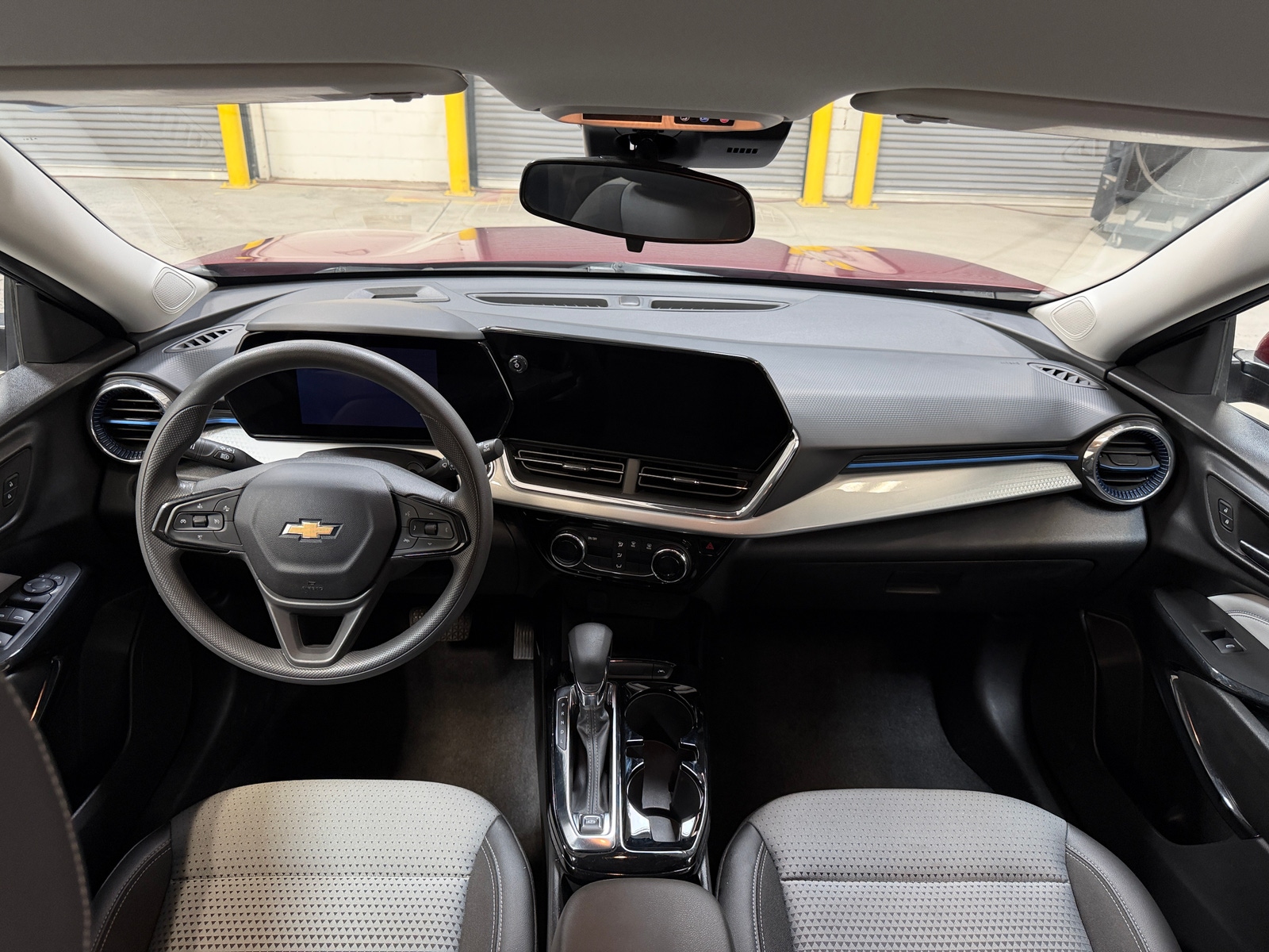 Thumbnail: 2025 Chevrolet Trax - 2