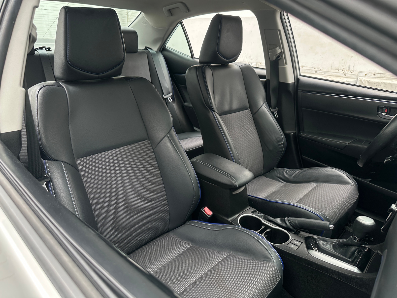 Thumbnail: 2019 Toyota Corolla - 2