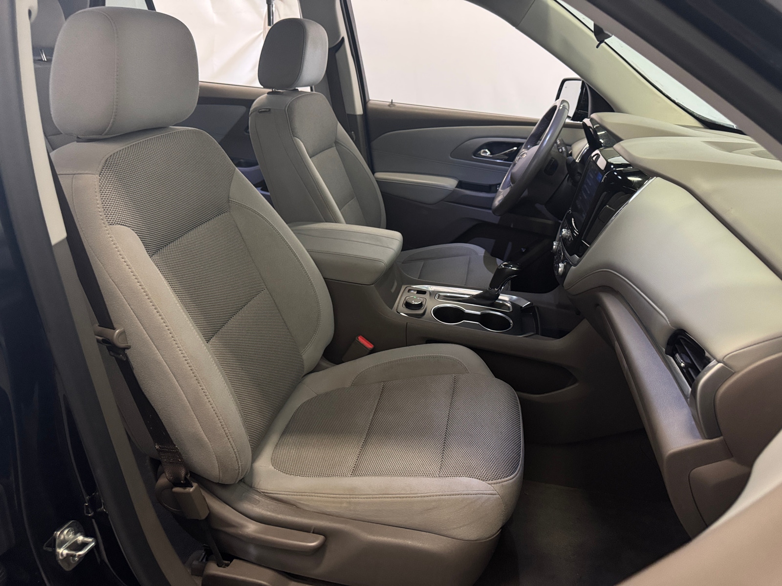 Thumbnail: 2020 Chevrolet Traverse - 2