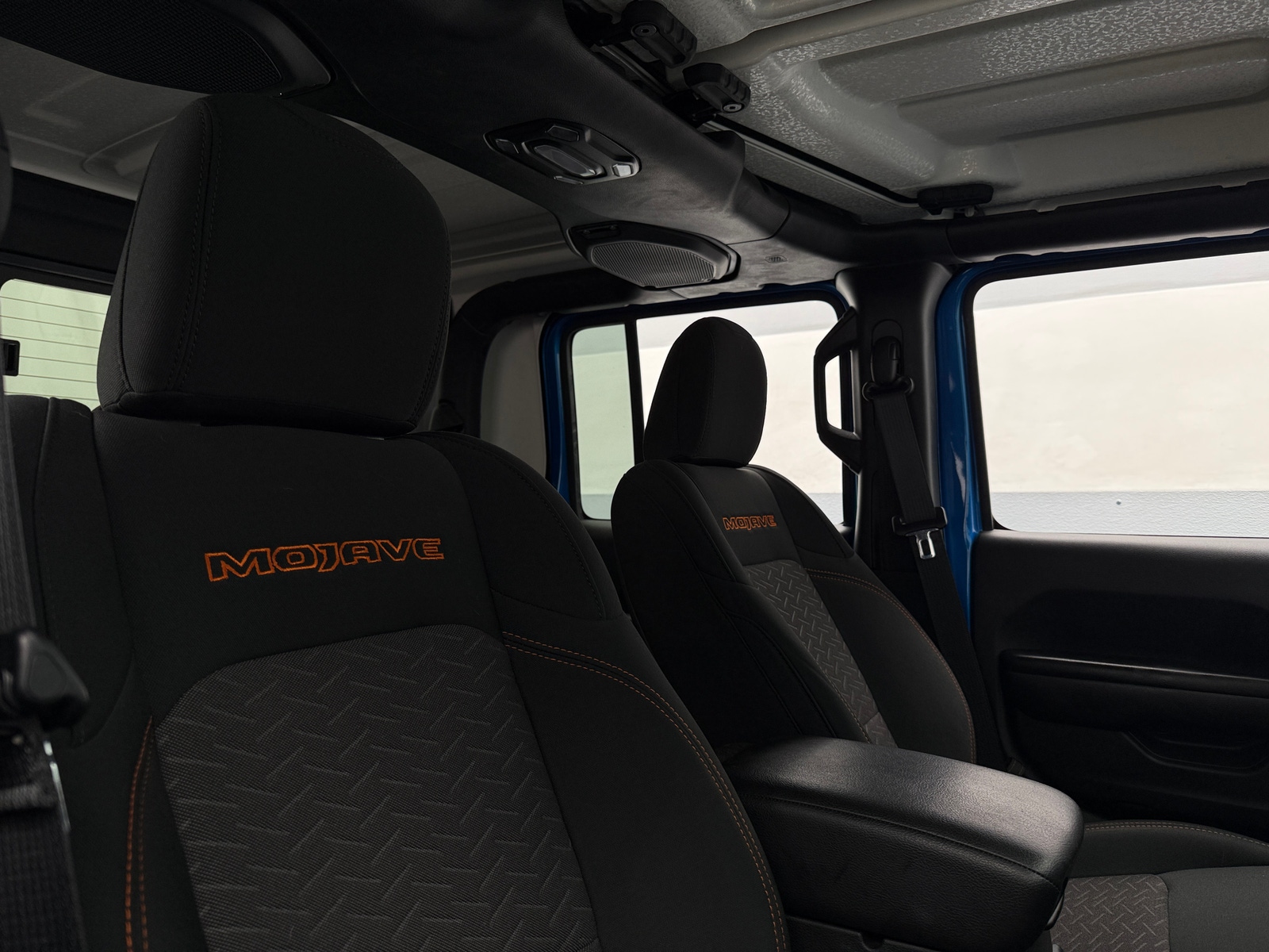 Thumbnail: 2020 Jeep Gladiator - 2