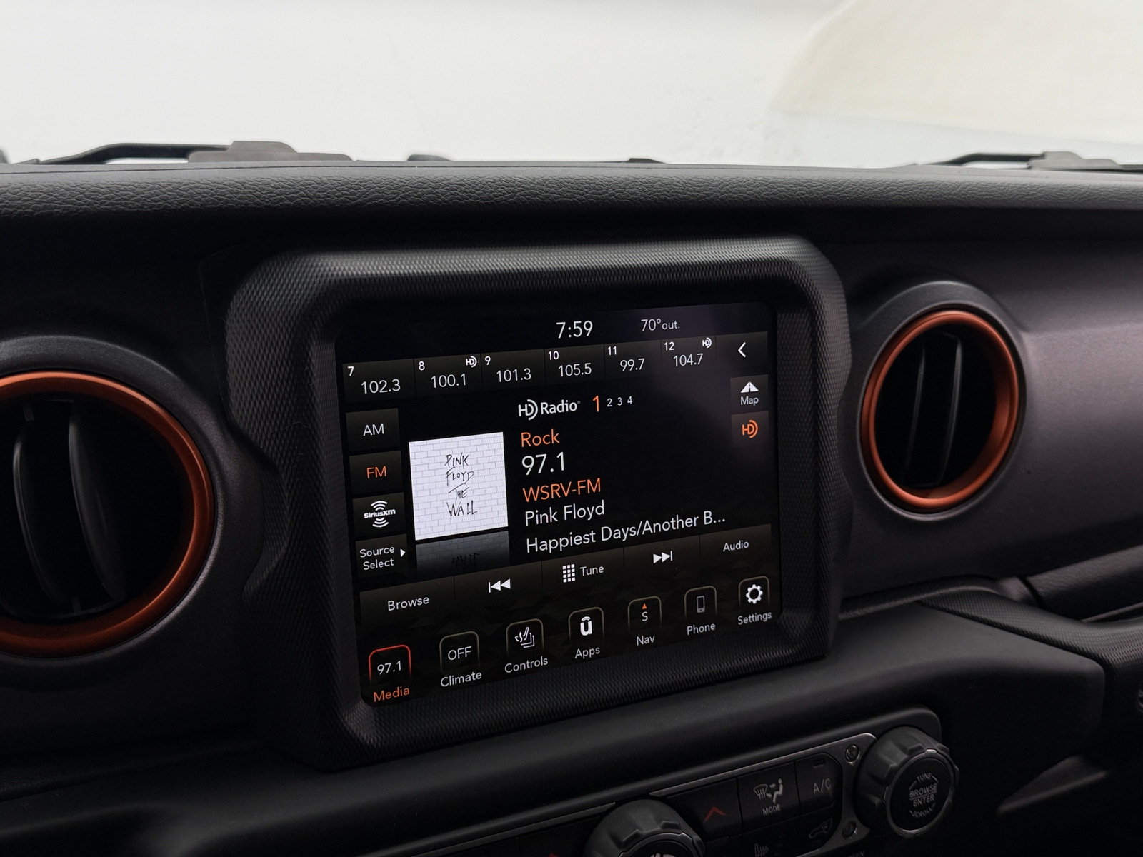 Thumbnail: 2020 Jeep Gladiator - 4