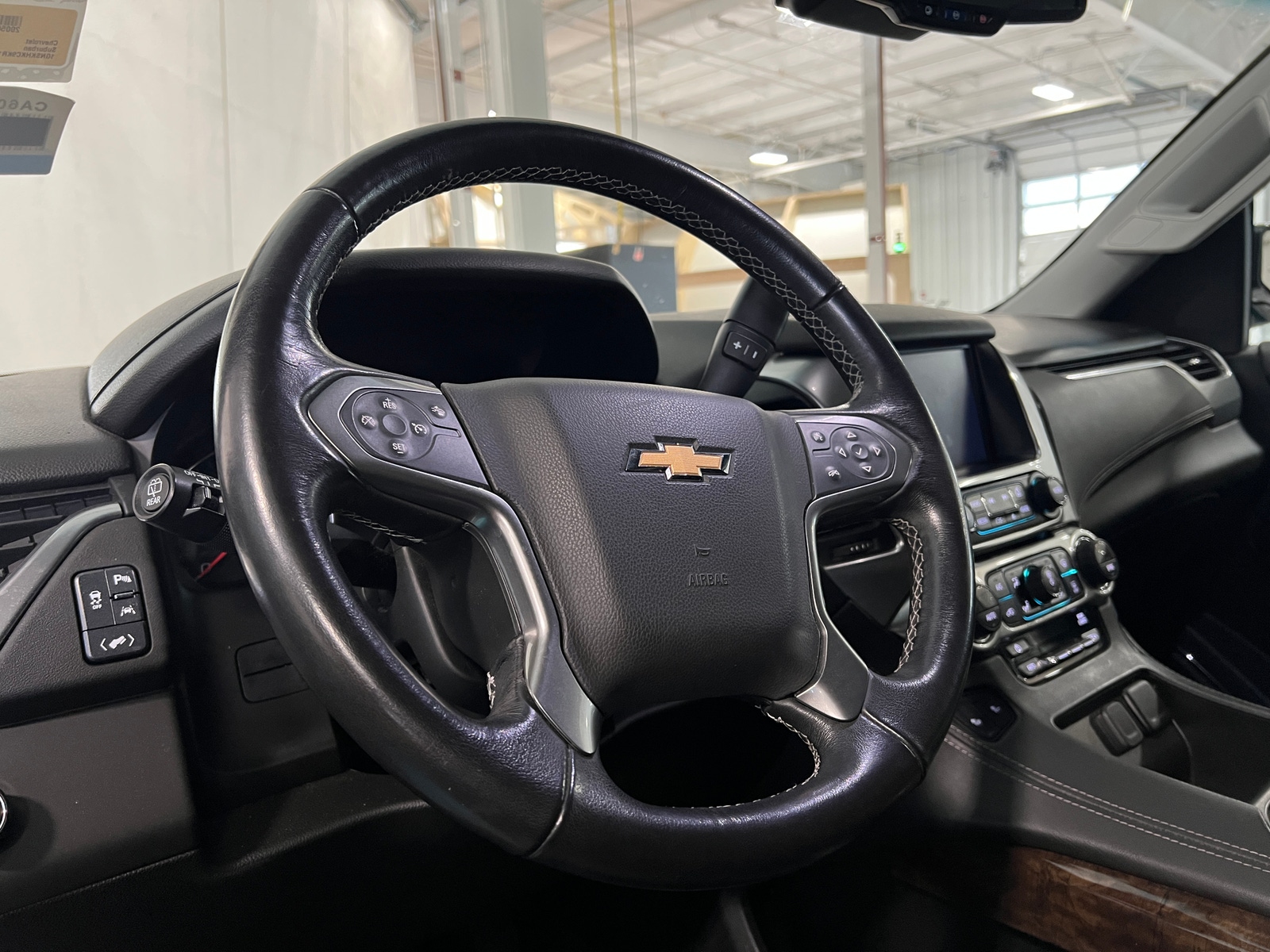 Thumbnail: 2019 Chevrolet Suburban - 4