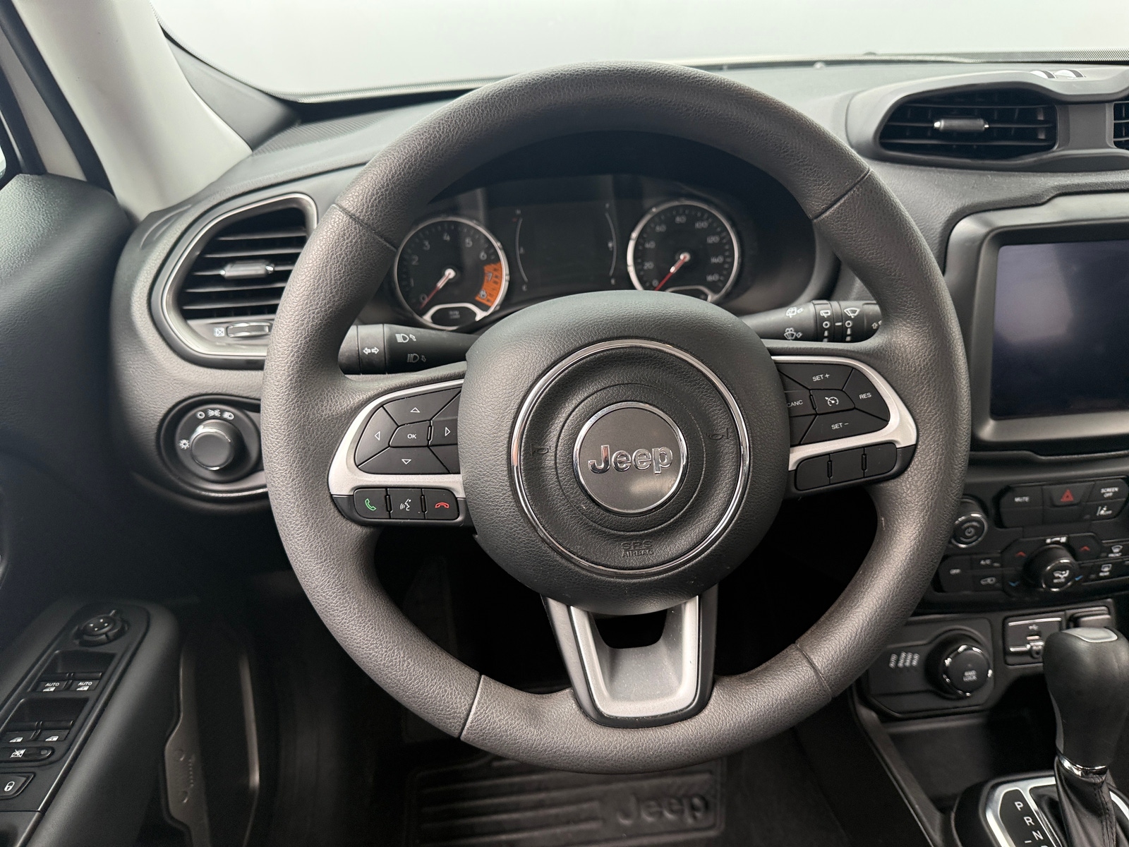 Thumbnail: 2023 Jeep Renegade - 5