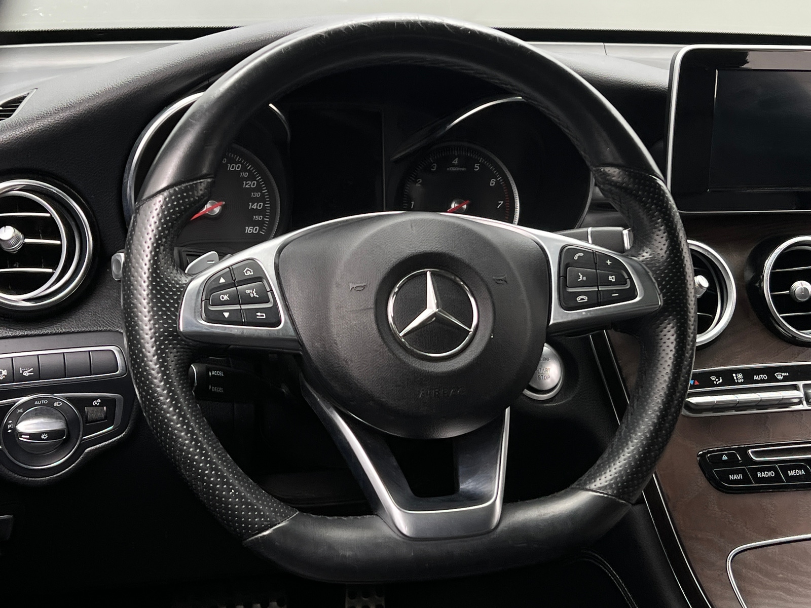 Thumbnail: 2018 Mercedes-Benz GLC - 4
