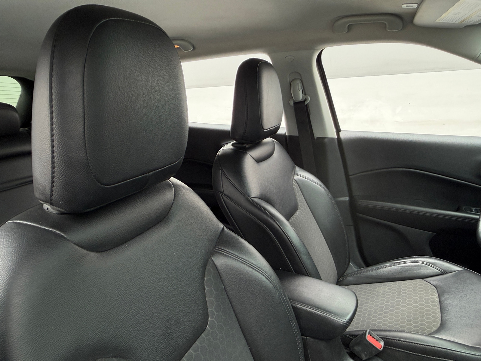 Thumbnail: 2019 Jeep Compass - 2