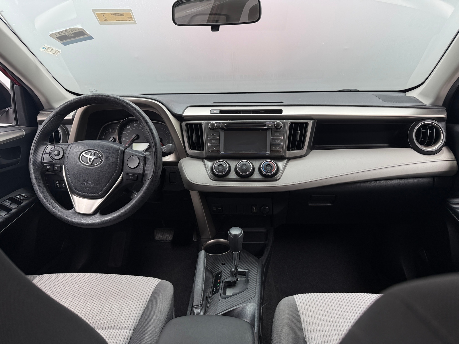 Thumbnail: 2015 Toyota RAV4 - 3
