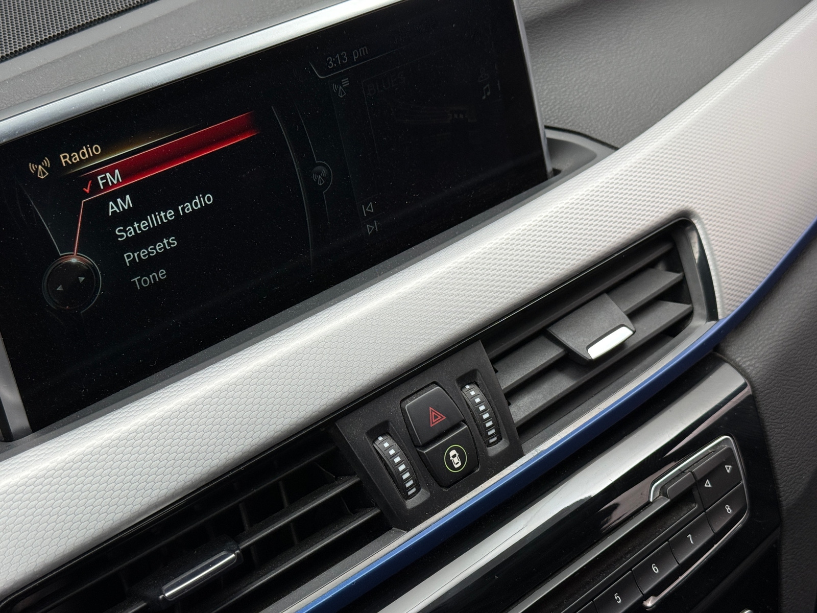 Thumbnail: 2016 BMW X1 - 4