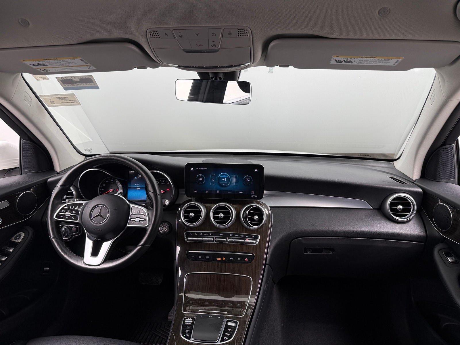 Thumbnail: 2021 Mercedes-Benz GLC - 2