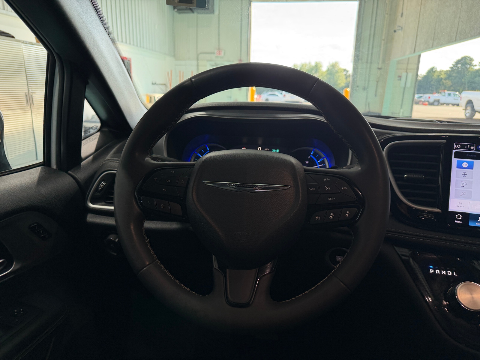 Thumbnail: 2024 Chrysler Pacifica - 4