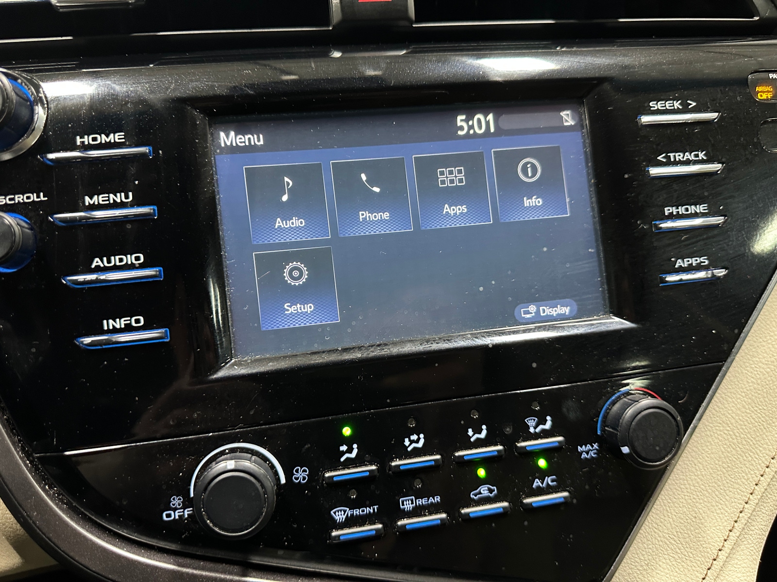 Thumbnail: 2018 Toyota Camry - 4