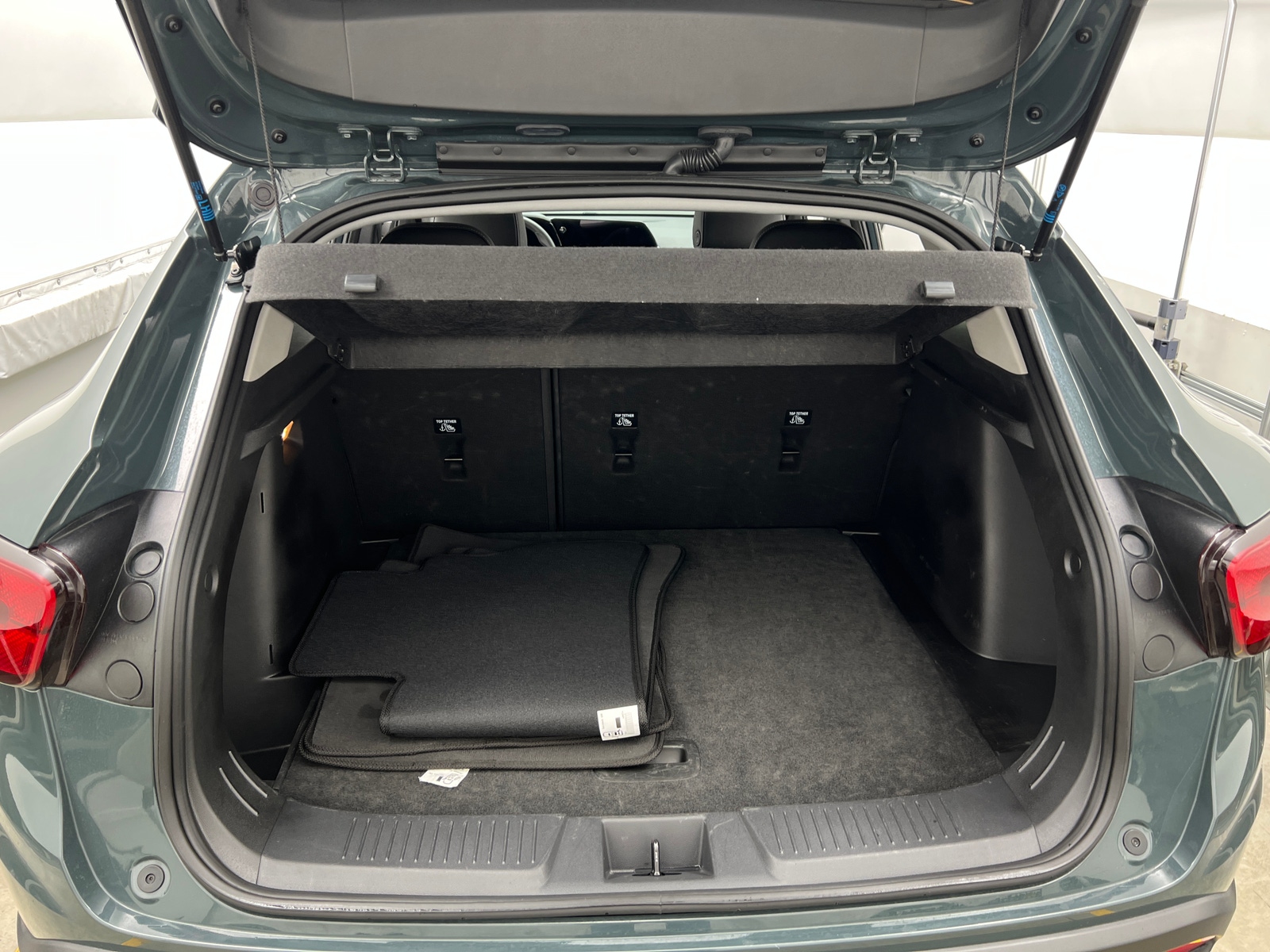 Thumbnail: 2025 Chevrolet Trax - 6