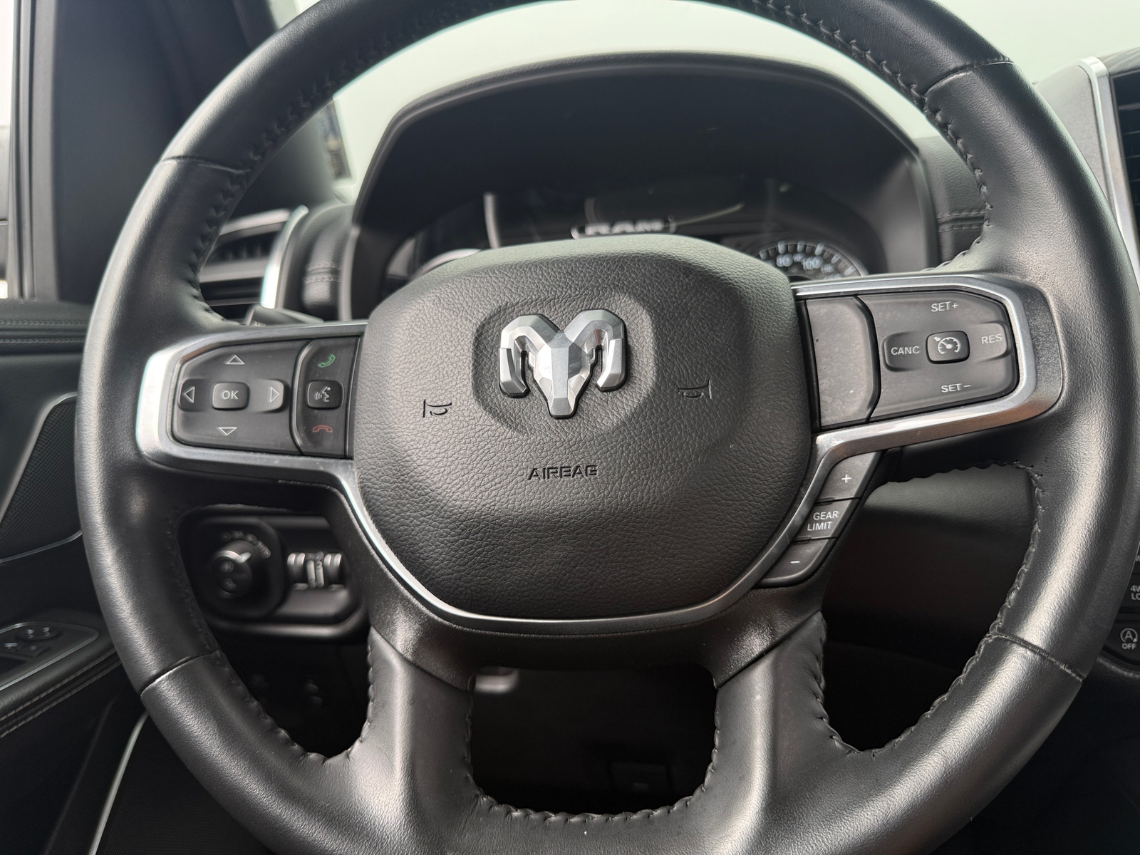 Thumbnail: 2023 RAM 1500 - 4
