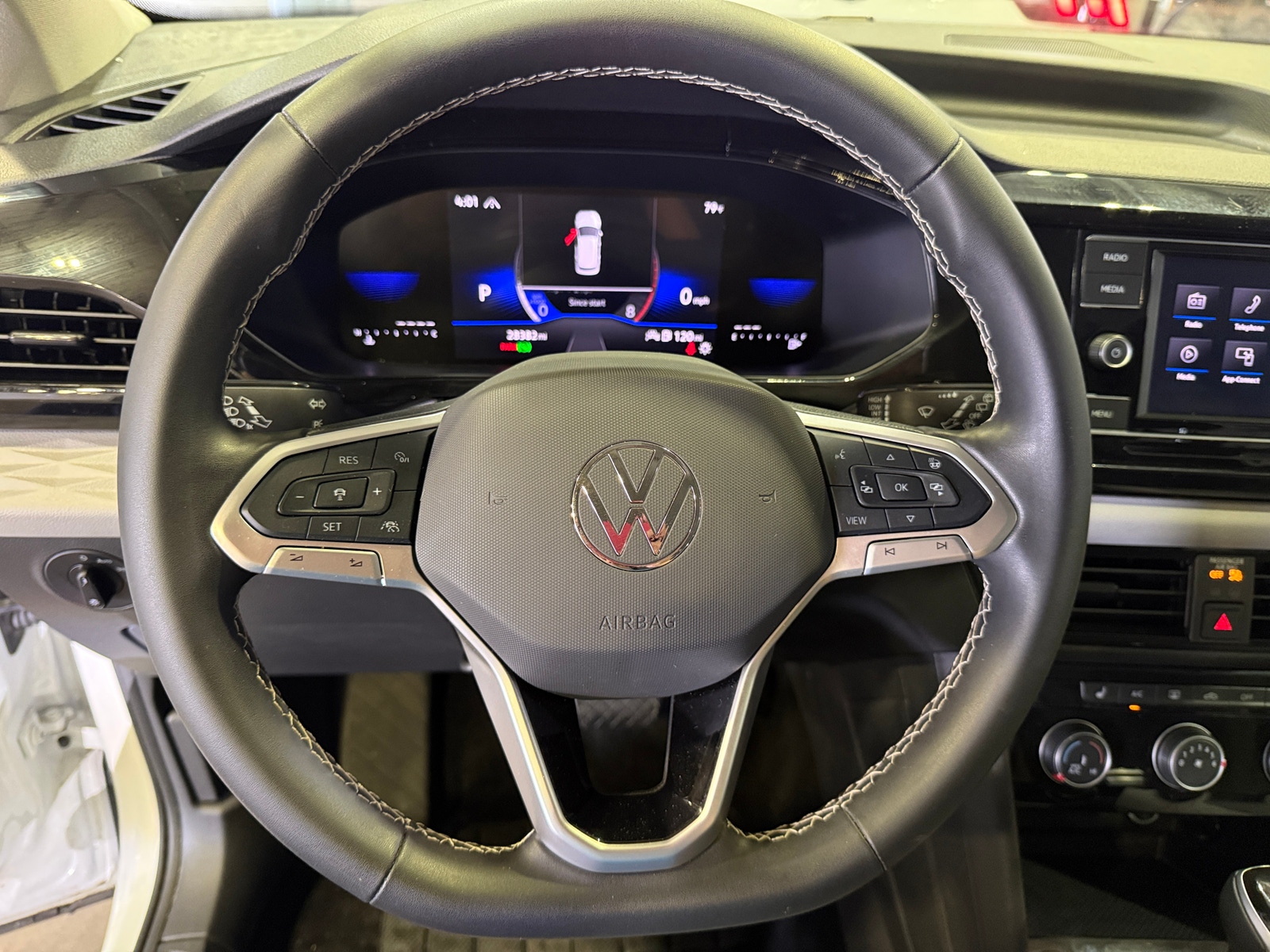 Thumbnail: 2024 Volkswagen Taos - 5