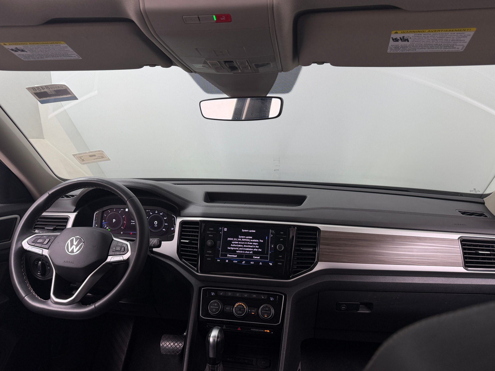 Thumbnail: 2023 Volkswagen Atlas - 3