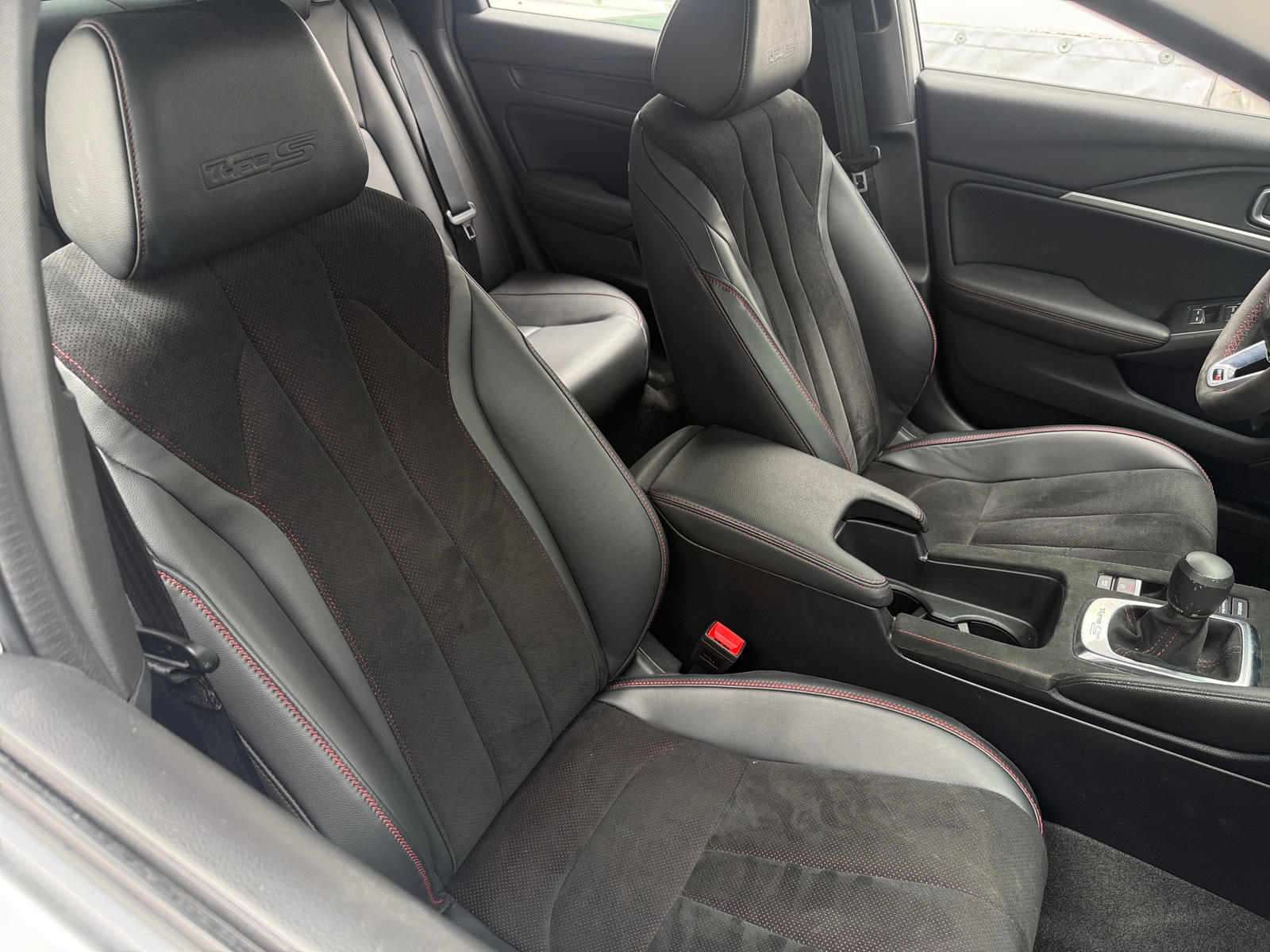 Thumbnail: 2024 Acura Integra - 2