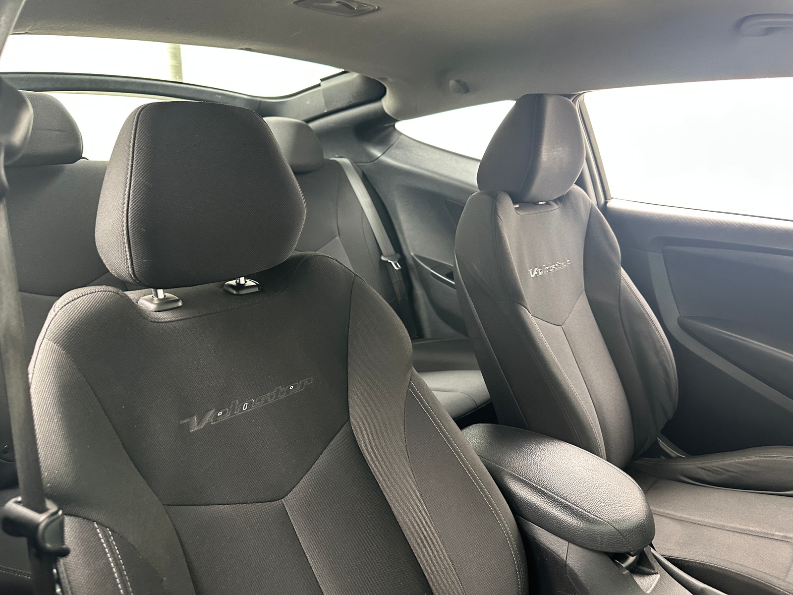 Thumbnail: 2016 Hyundai Veloster - 2