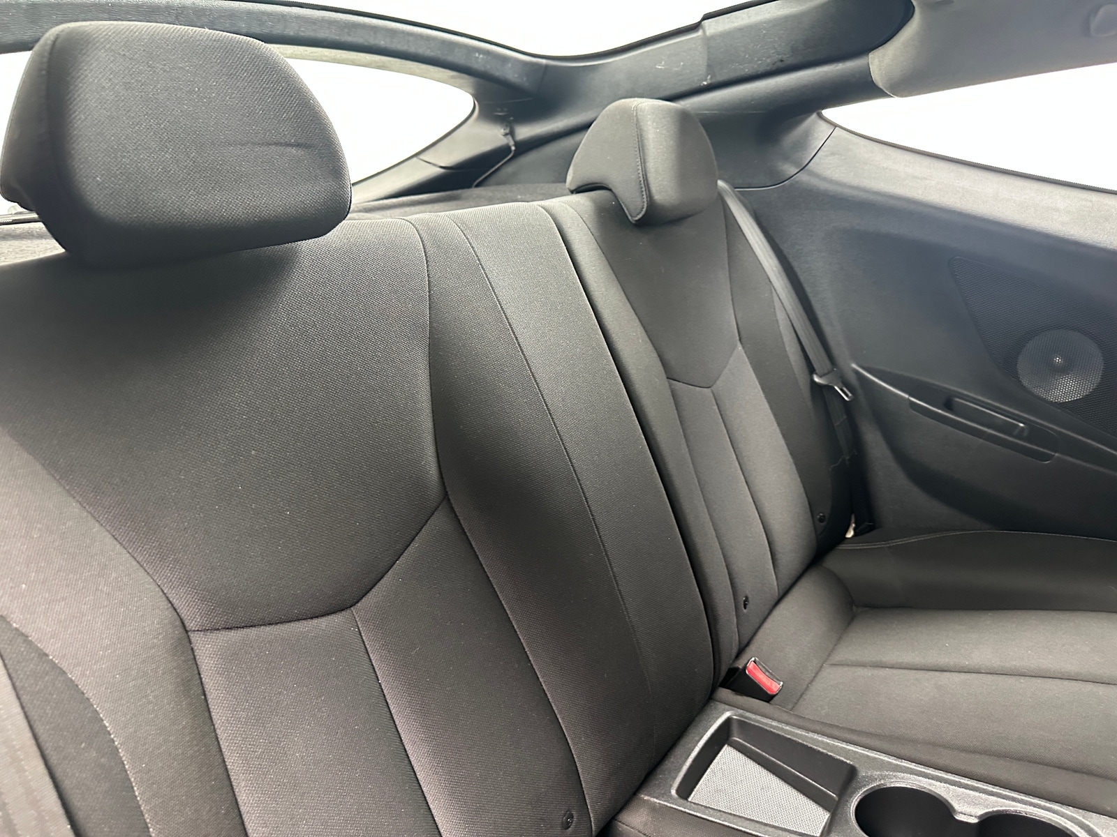 Thumbnail: 2016 Hyundai Veloster - 6