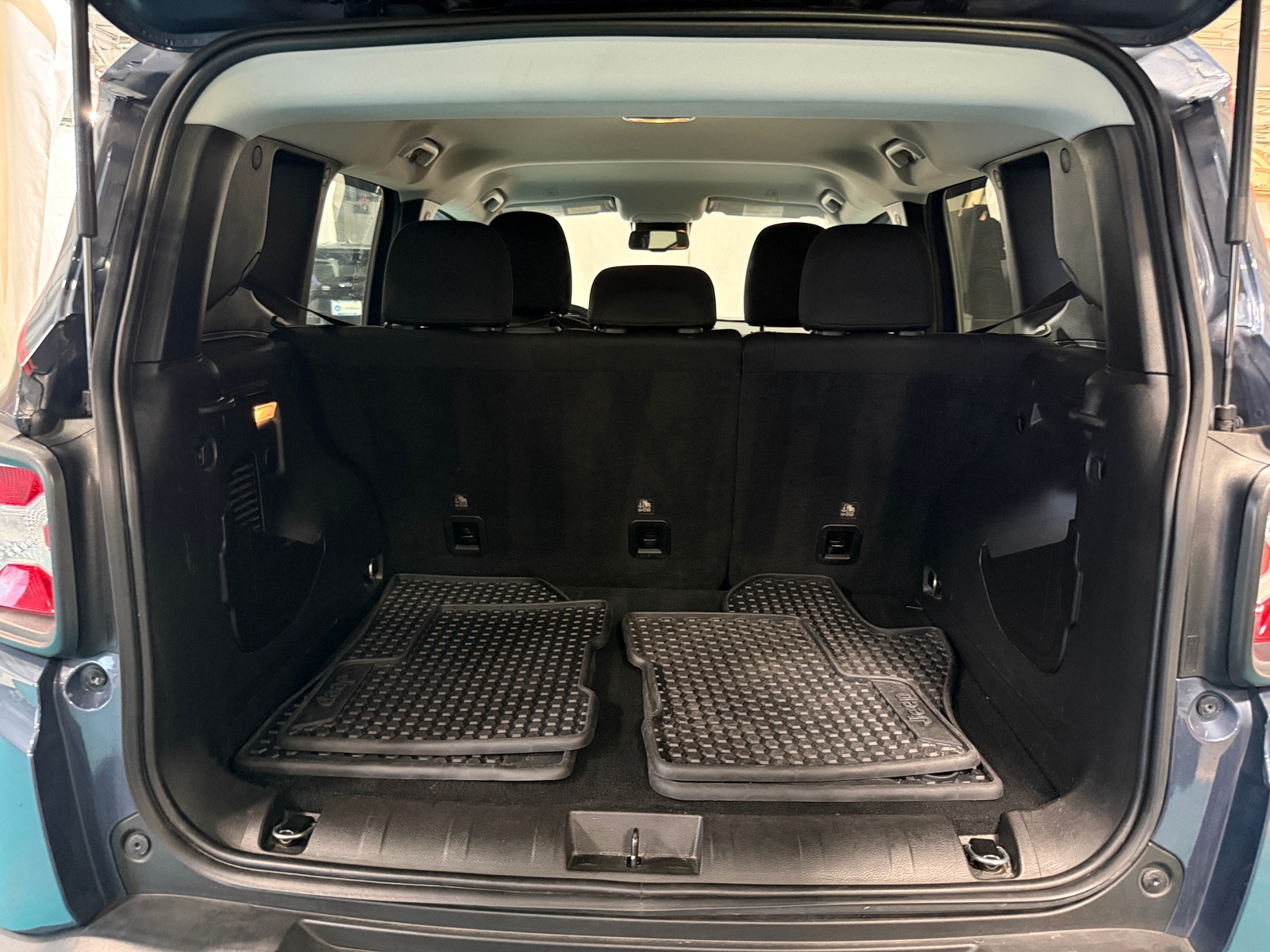 Thumbnail: 2023 Jeep Renegade - 7