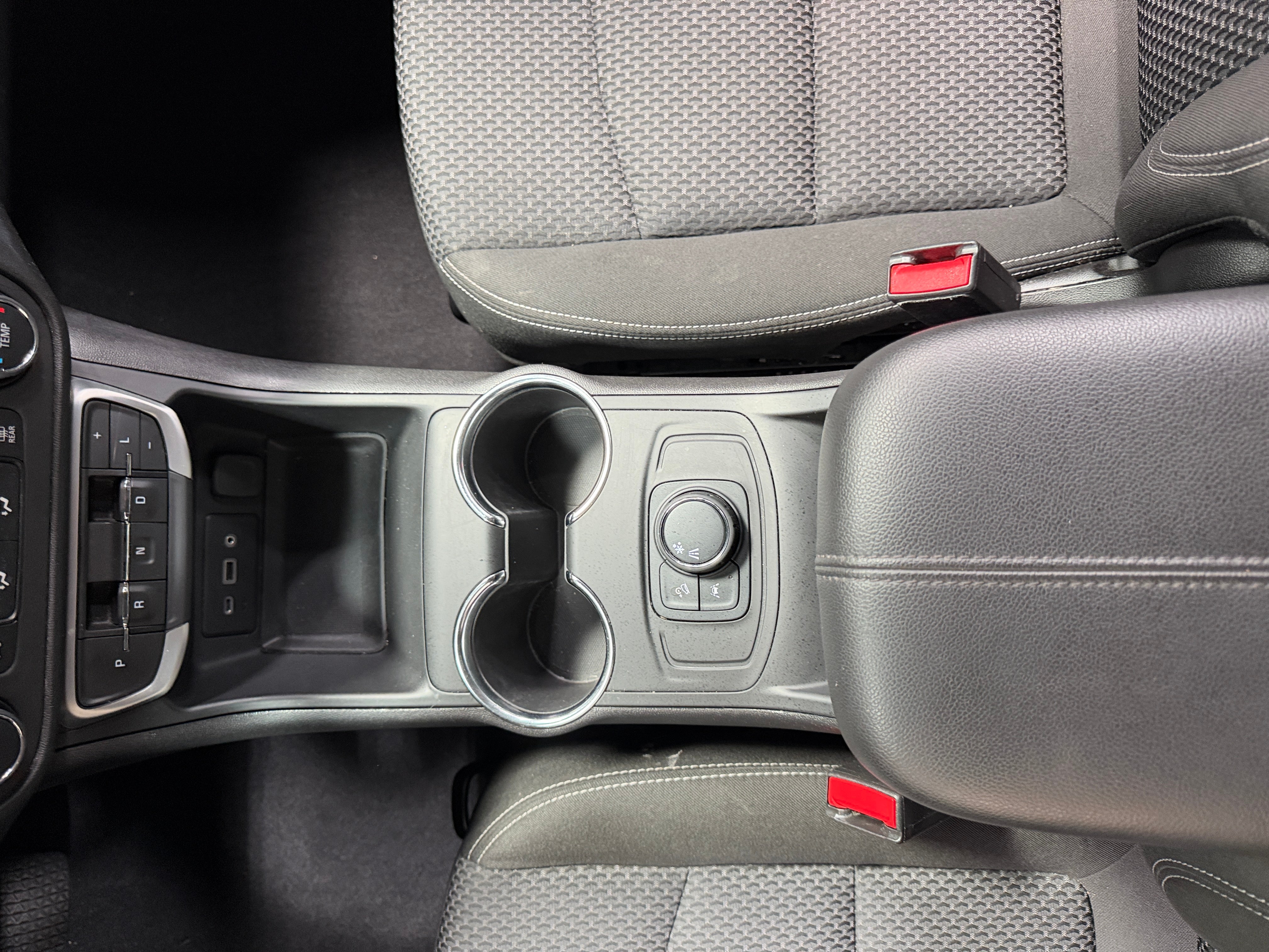 2024 GMC Terrain SLE - Photo 7