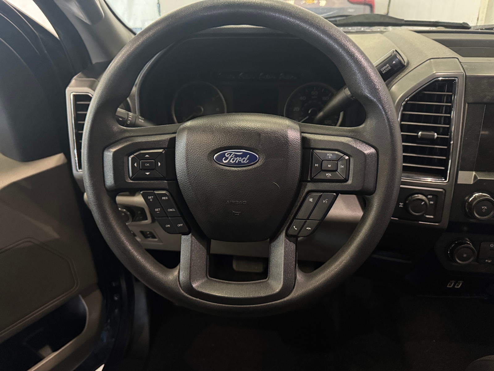 Thumbnail: 2020 Ford Econoline - 5