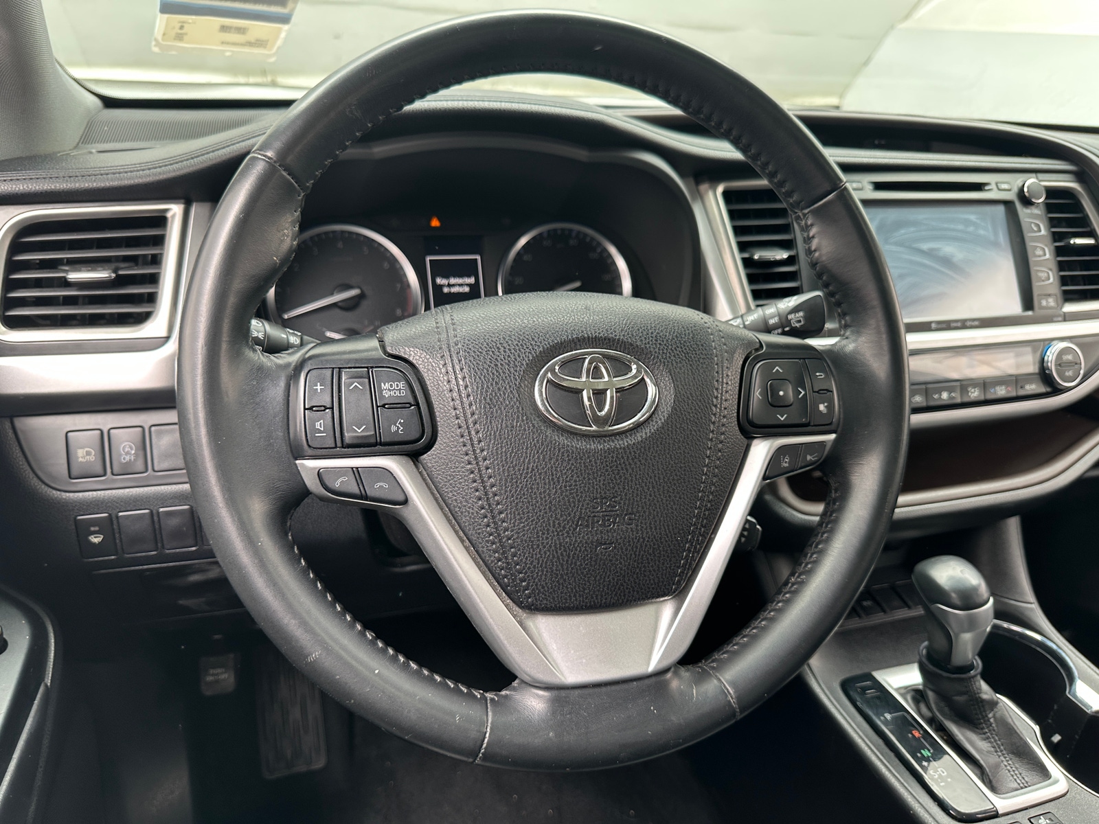 Thumbnail: 2019 Toyota Highlander - 4
