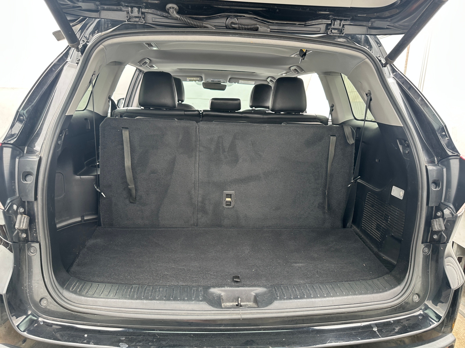 Thumbnail: 2019 Toyota Highlander - 6
