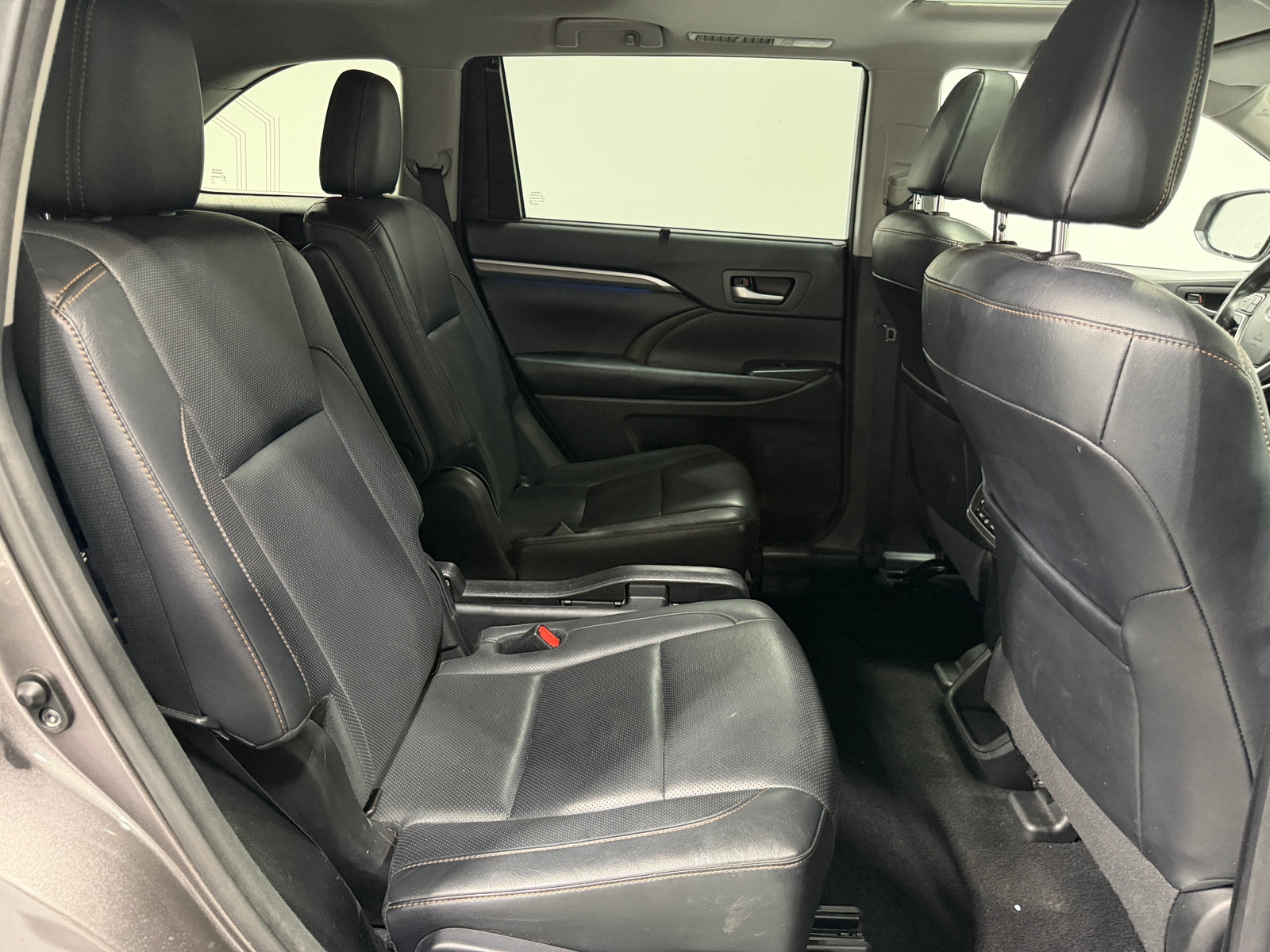 Thumbnail: 2017 Toyota Highlander - 5