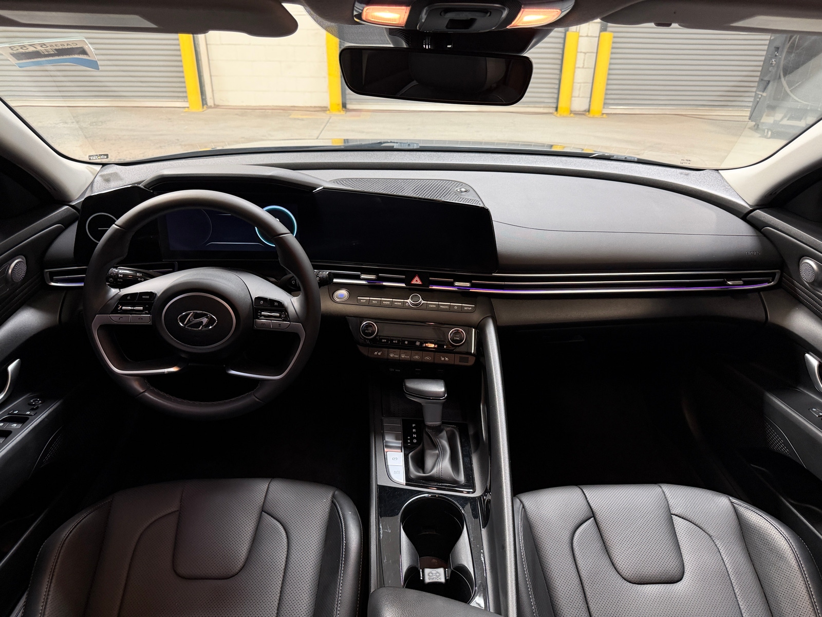 Thumbnail: 2023 Hyundai Elantra - 2