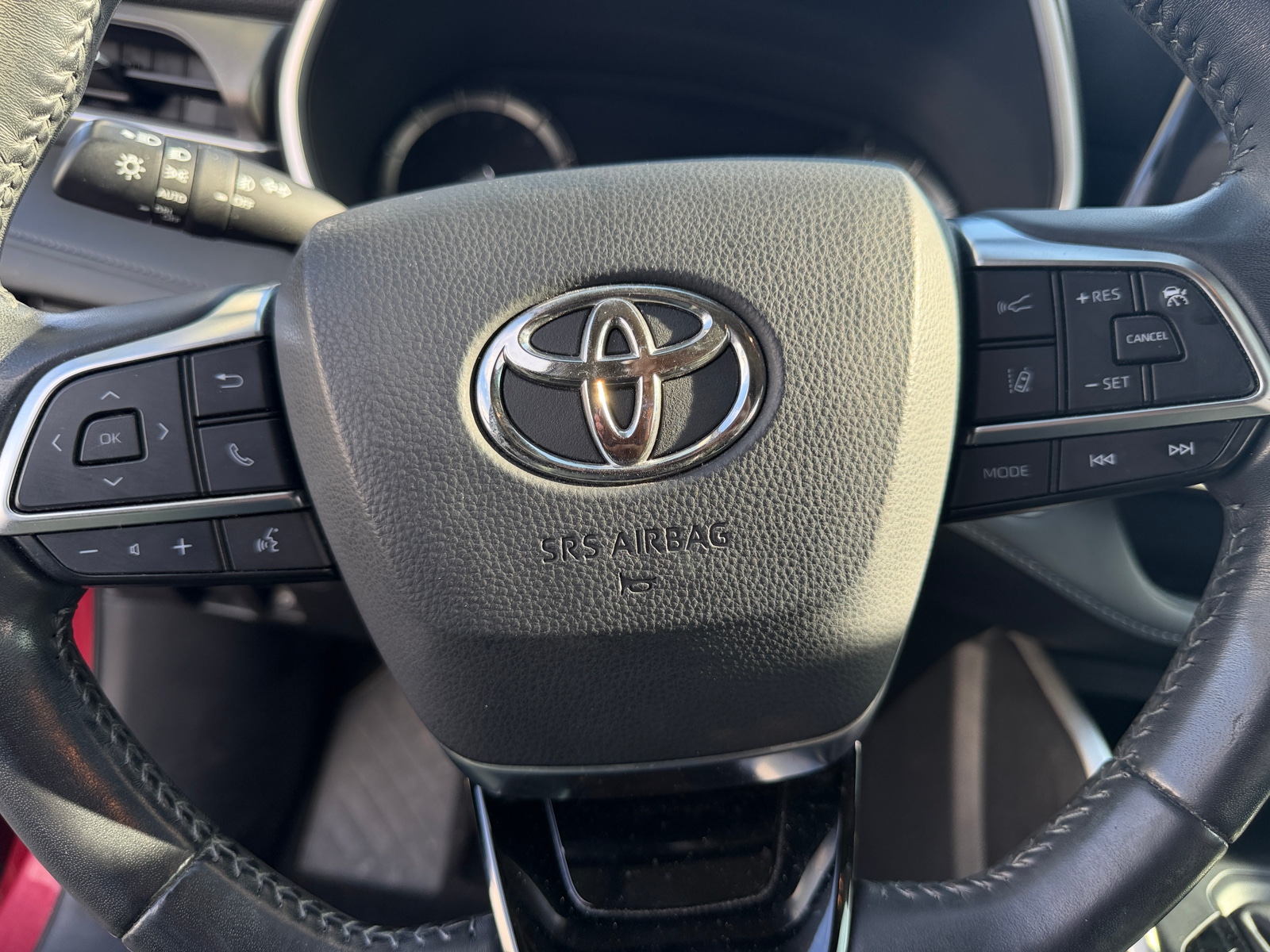 Thumbnail: 2020 Toyota Highlander - 4
