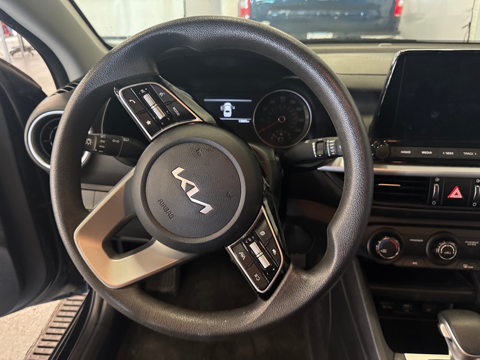 Thumbnail: 2024 Kia Forte - 5