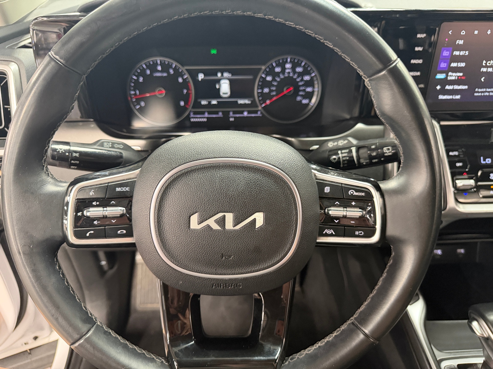Thumbnail: 2022 Kia Sorento - 4