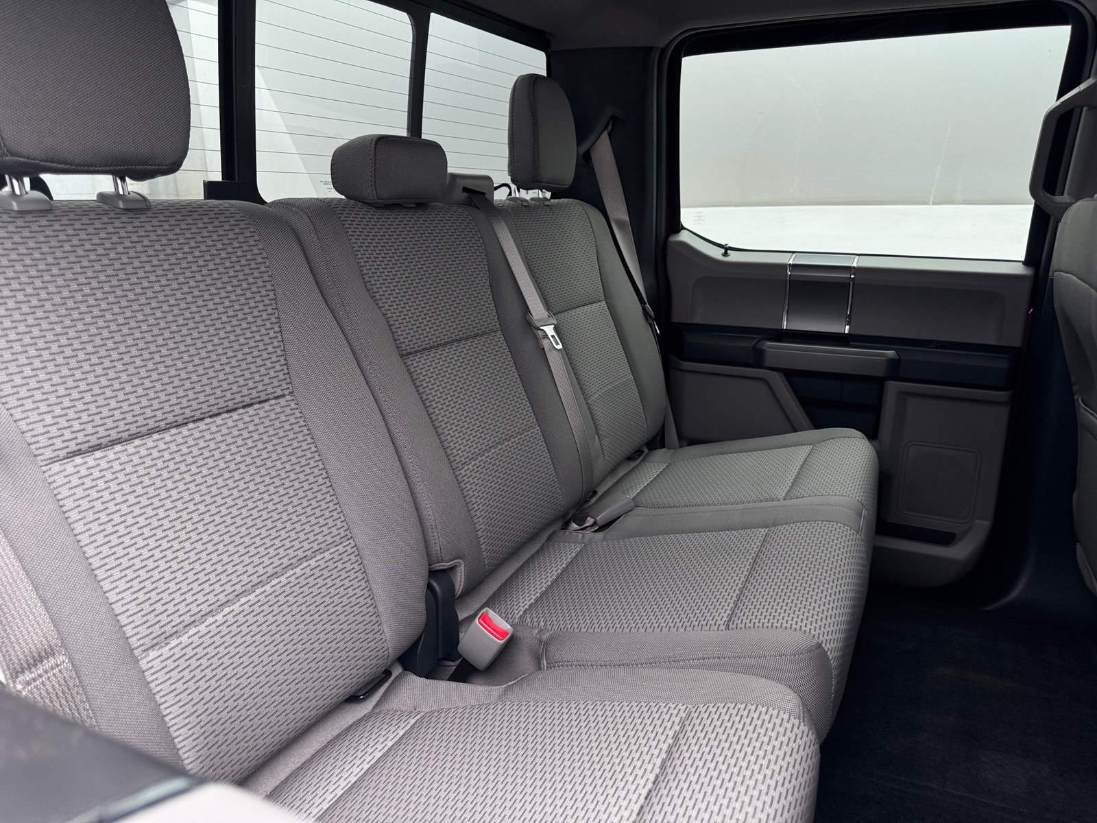 Thumbnail: 2015 Ford Econoline - 6