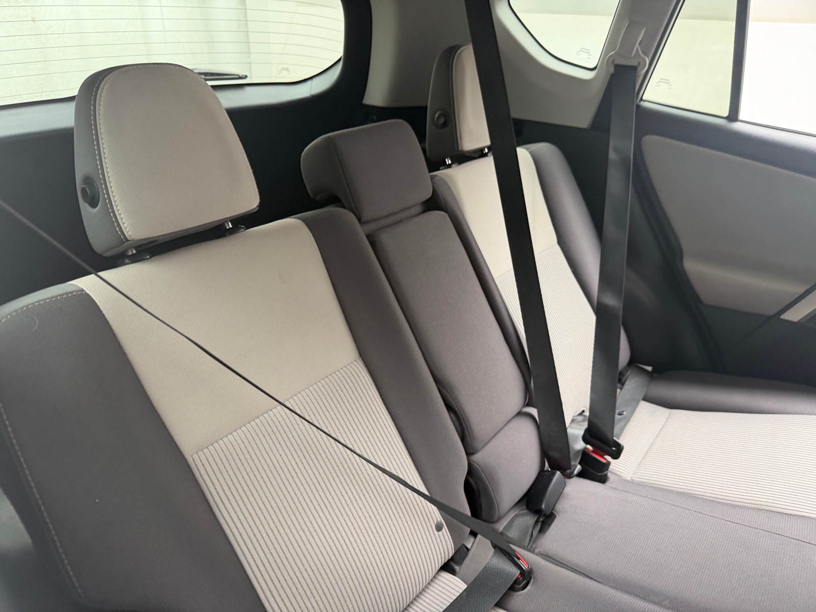 Thumbnail: 2015 Toyota RAV4 - 6