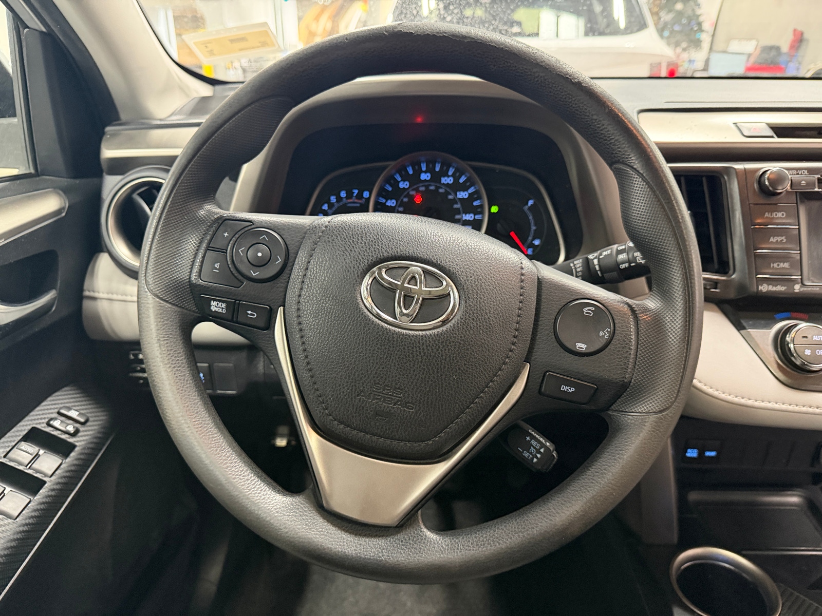 Thumbnail: 2015 Toyota RAV4 - 5