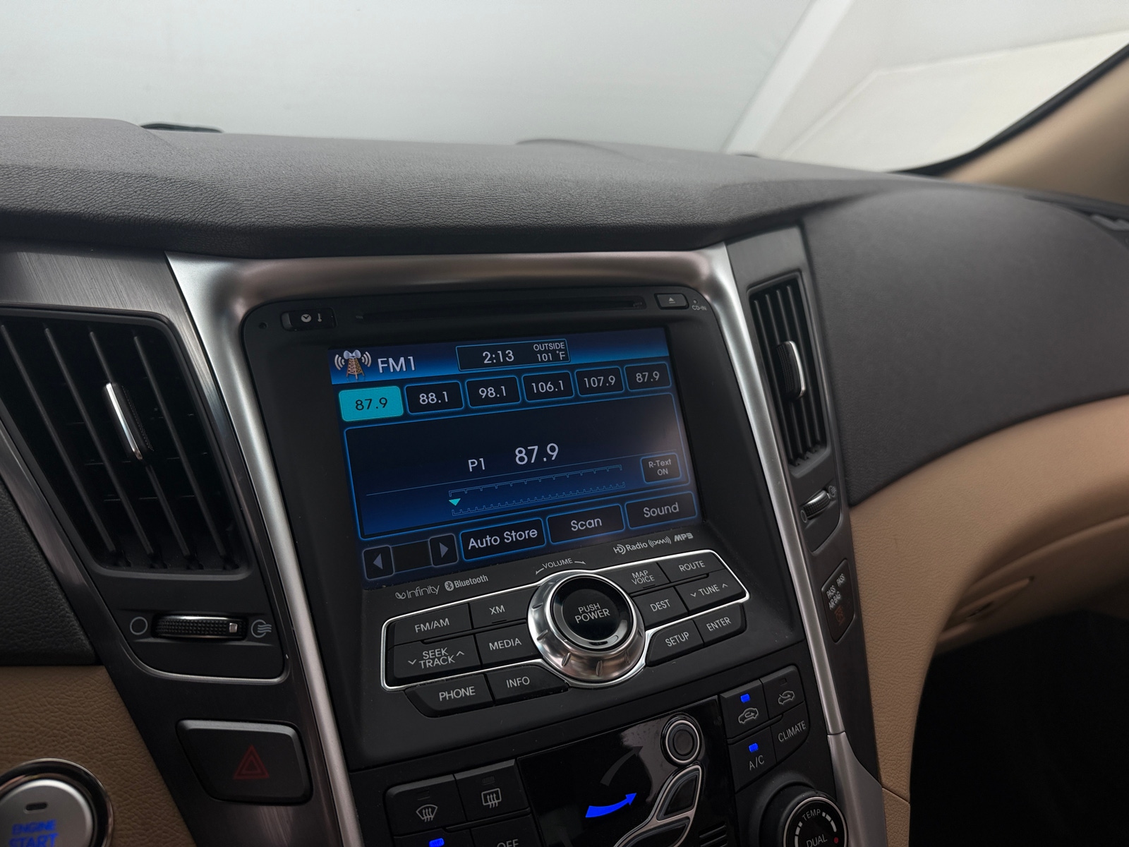 Thumbnail: 2014 Hyundai Sonata - 3