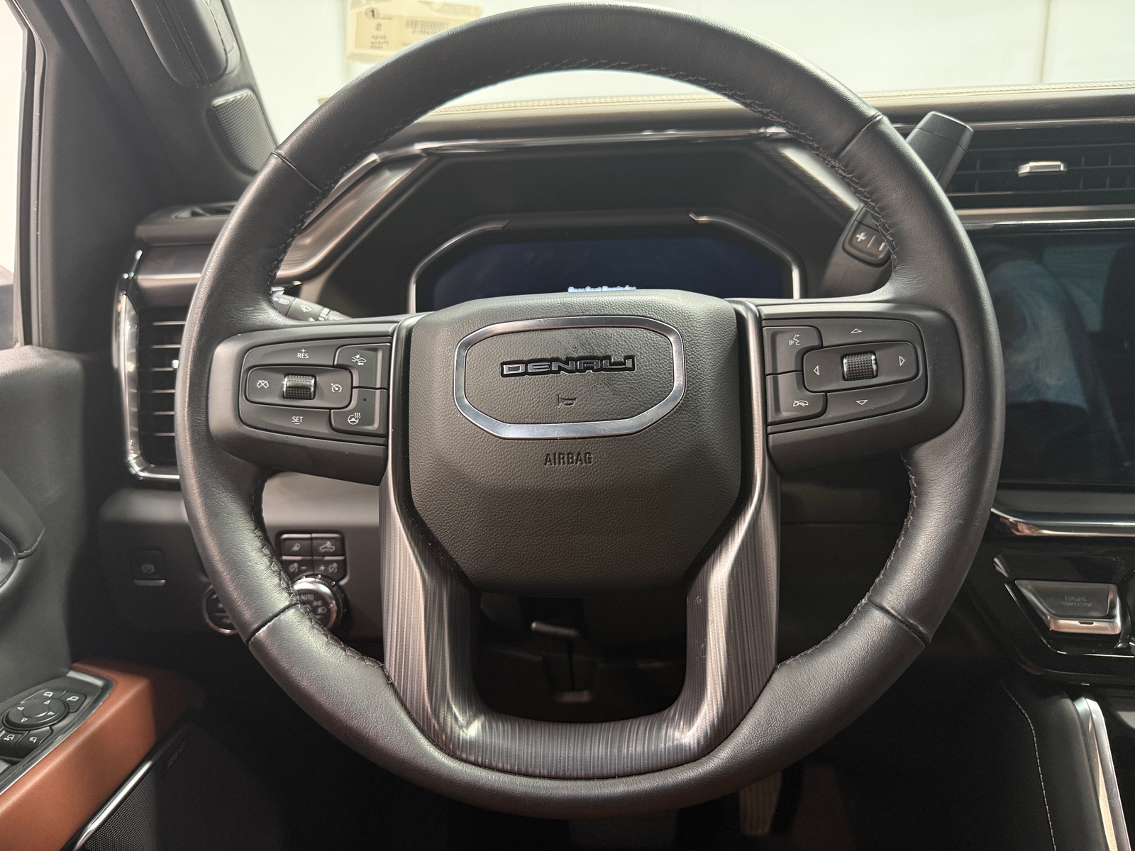 Thumbnail: 2025 GMC Sierra 2500 - 4