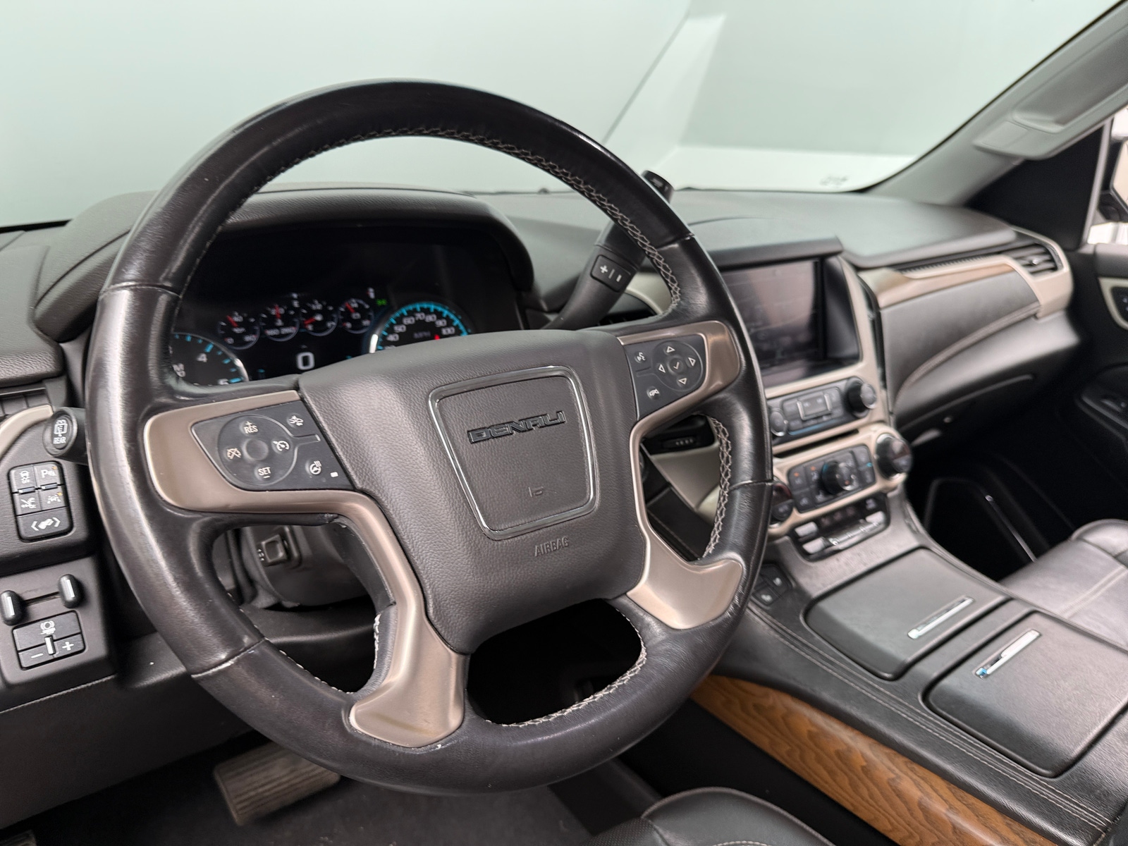 Thumbnail: 2019 GMC Yukon - 4