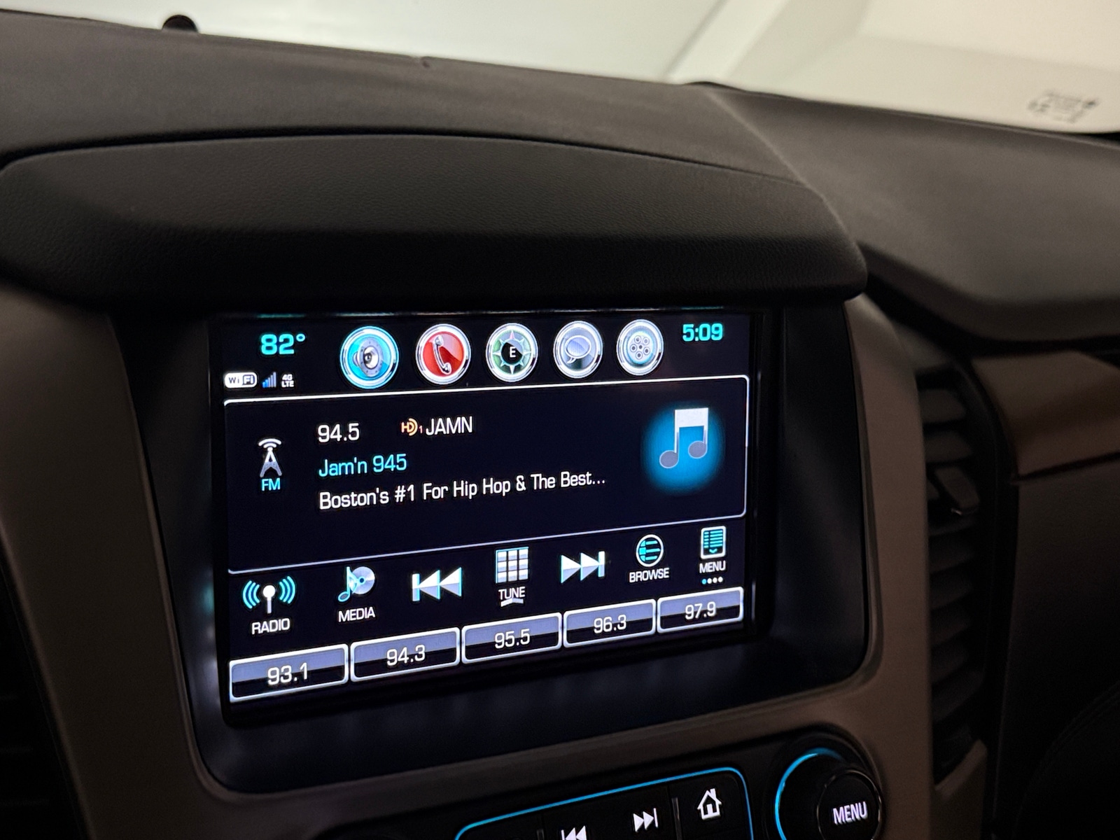 Thumbnail: 2019 GMC Yukon - 3